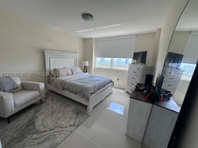 19501 W Country Club Dr #2115, Aventura FL 33180