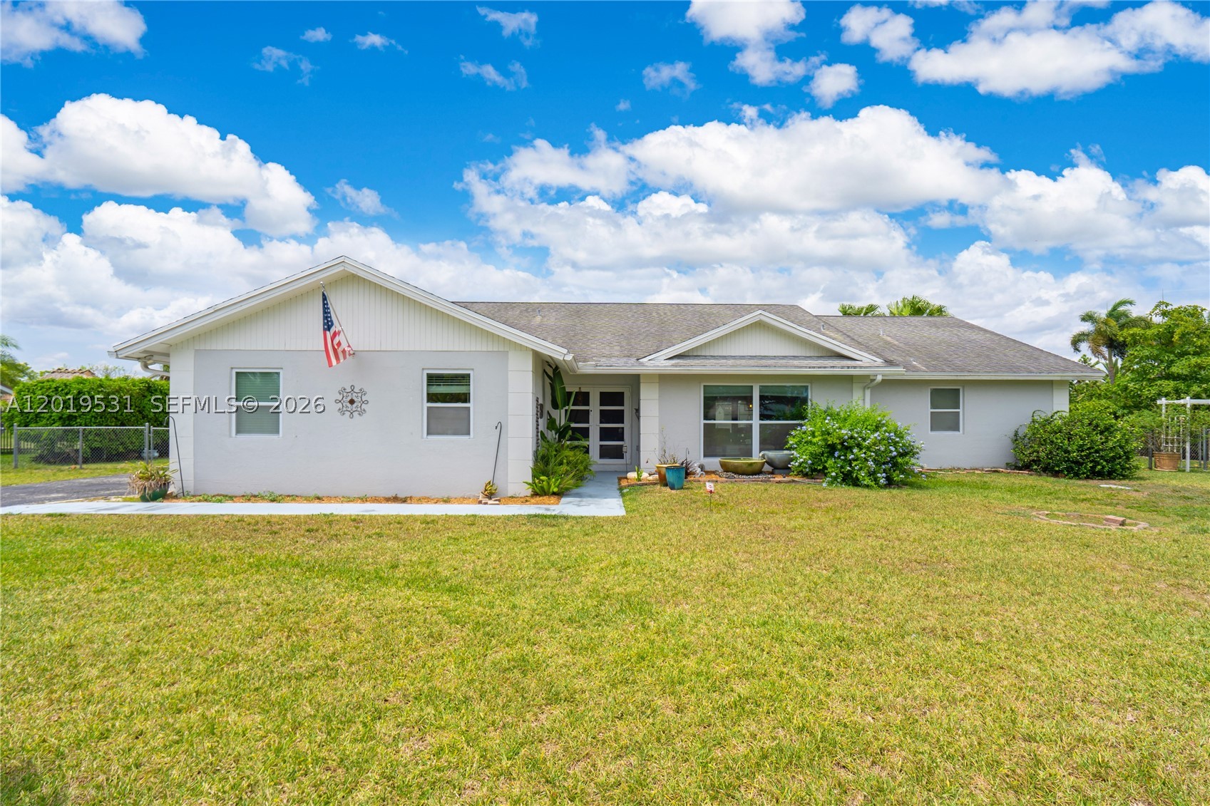 1501 NW 20th St, Homestead FL 33030