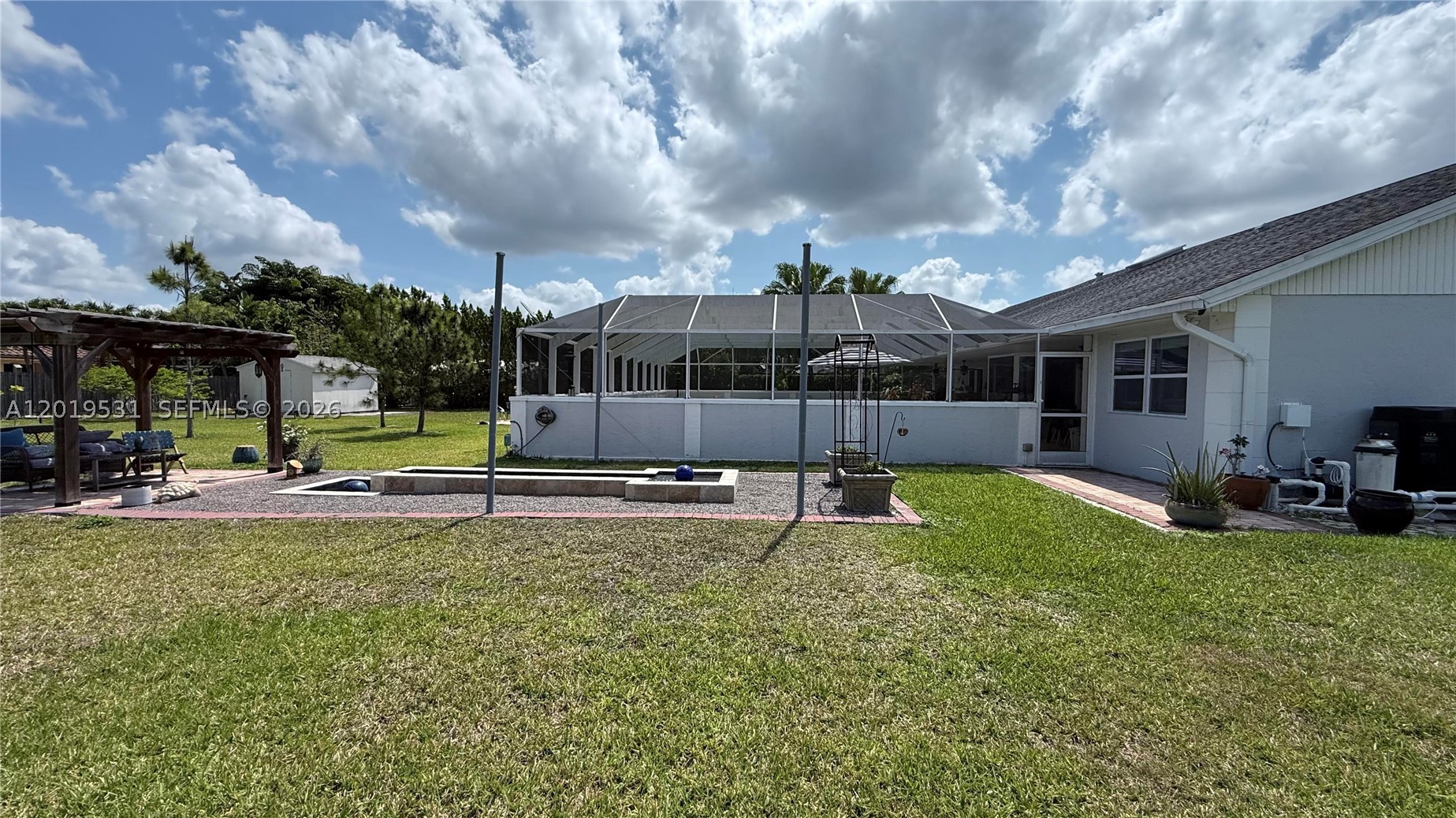 1501 NW 20th St, Homestead FL 33030