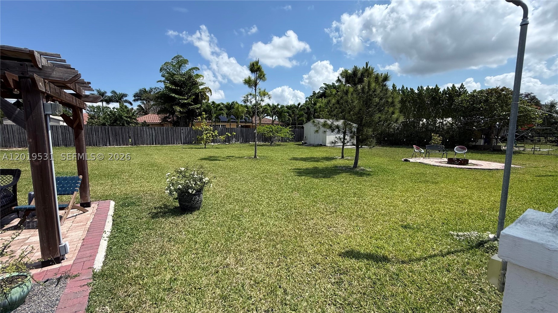 1501 NW 20th St, Homestead FL 33030