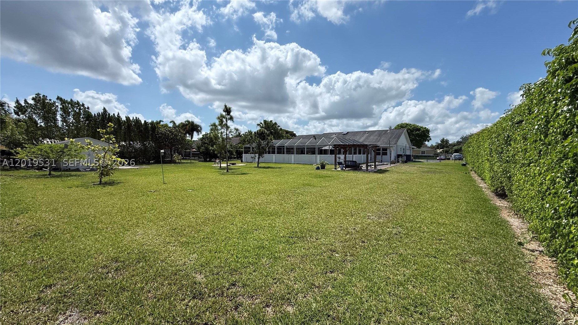 1501 NW 20th St, Homestead FL 33030