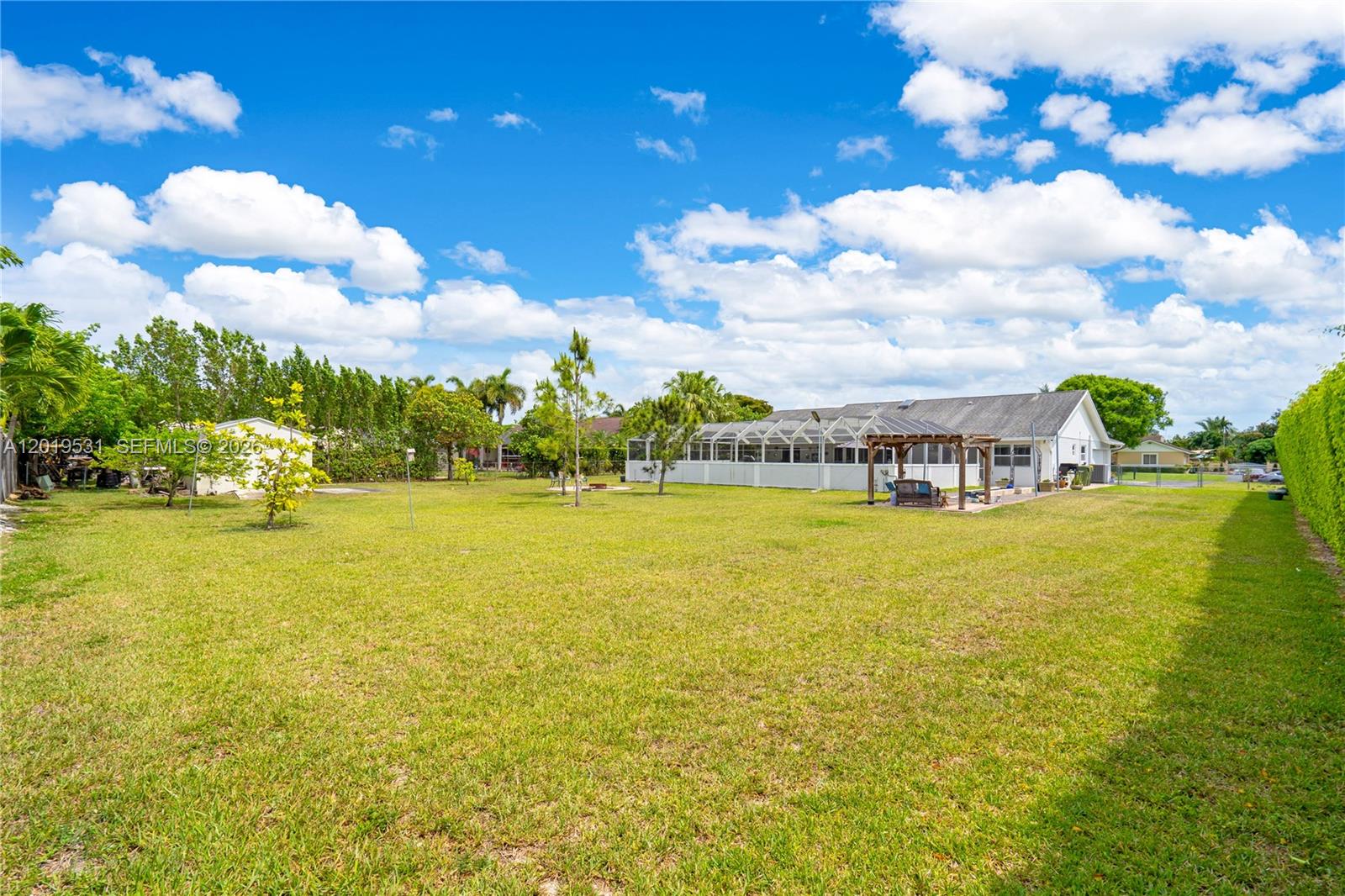 1501 NW 20th St, Homestead FL 33030