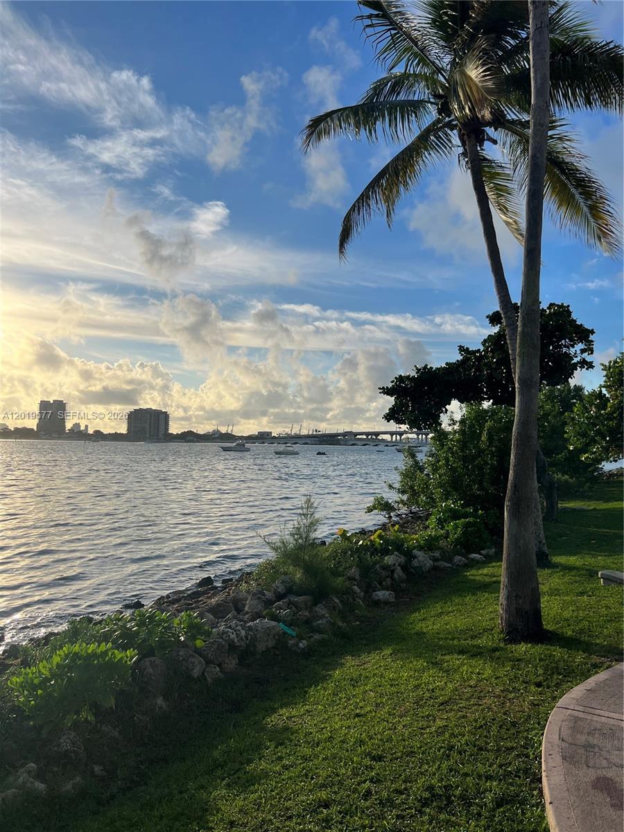 1900 N Bayshore Dr #4403, Miami FL 33132