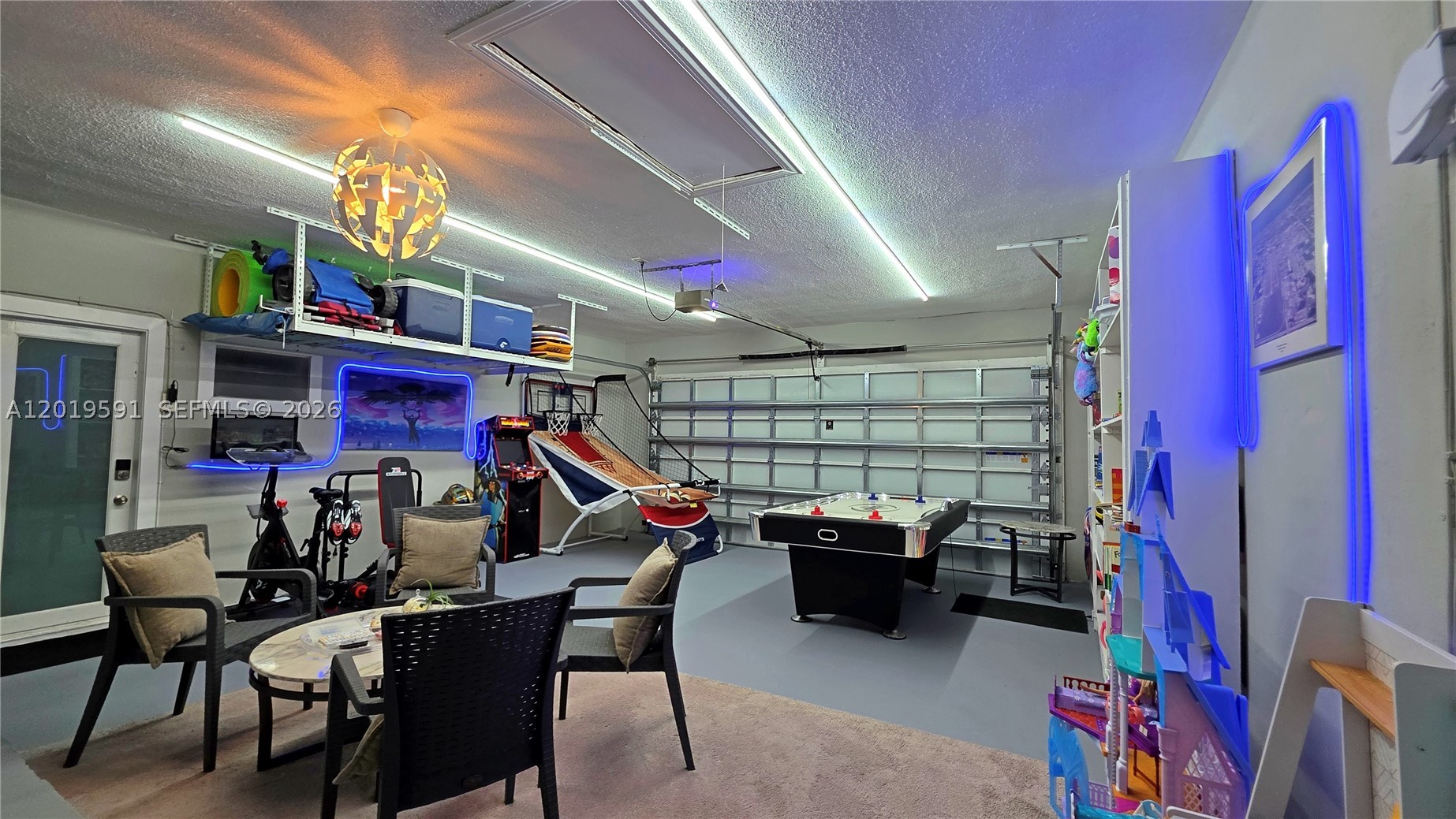 1465 NE 53rd St, Fort Lauderdale FL 33334