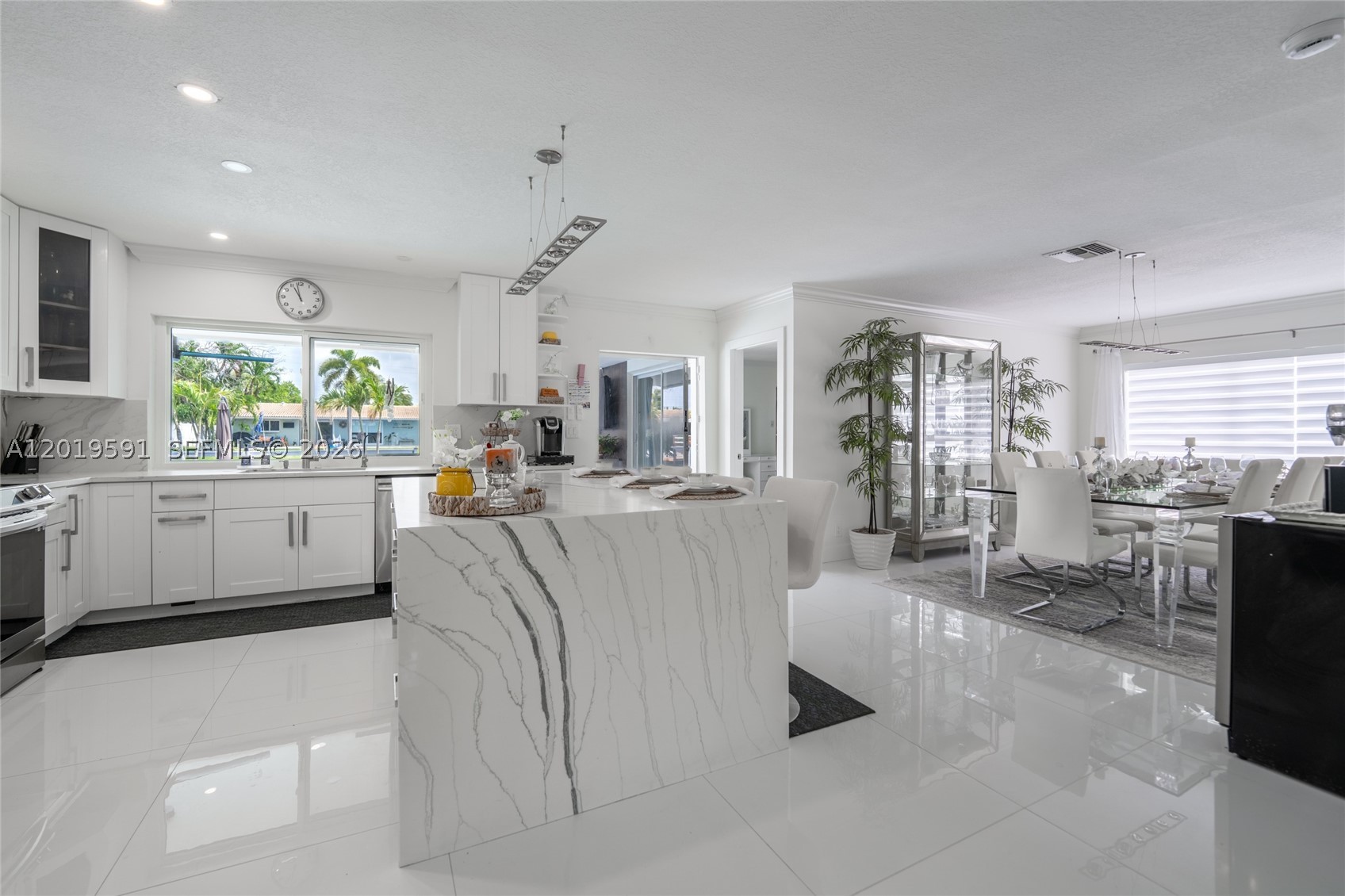 1465 NE 53rd St, Fort Lauderdale FL 33334