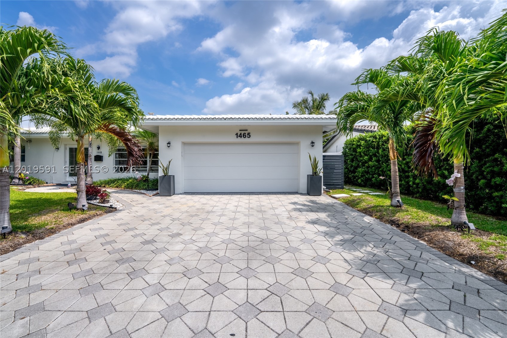 1465 NE 53rd St, Fort Lauderdale FL 33334