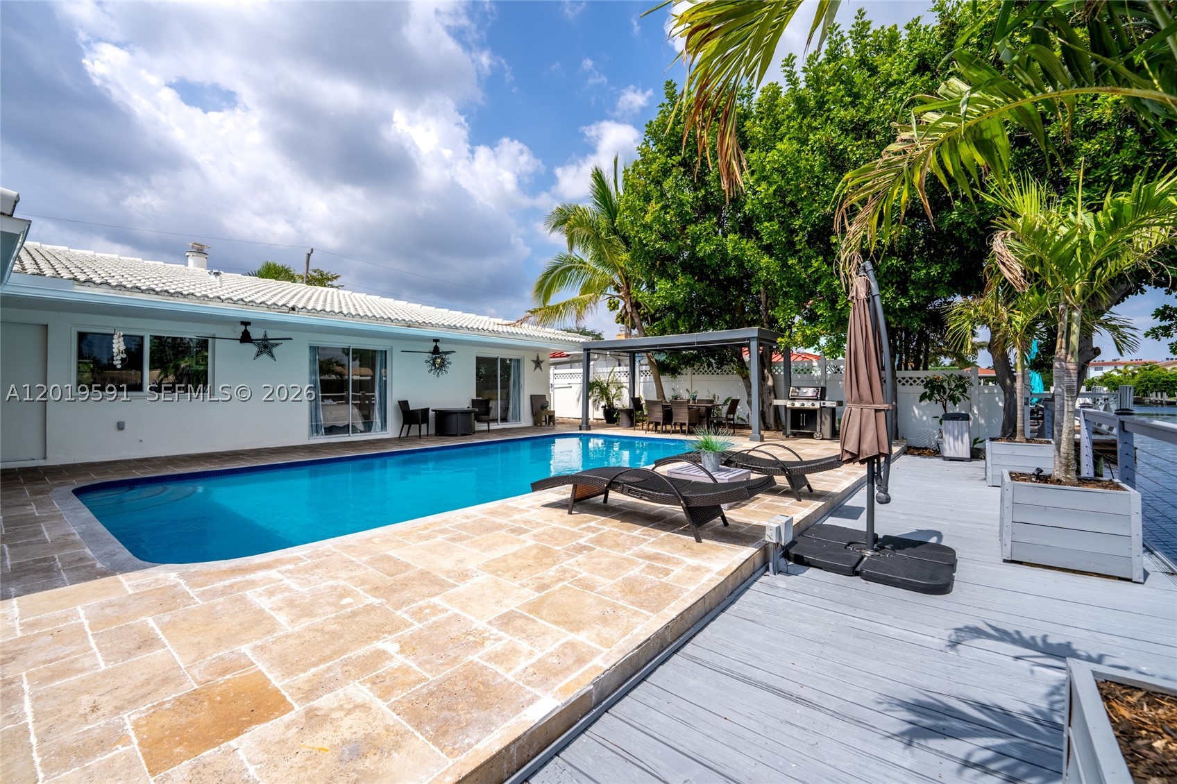 1465 NE 53rd St, Fort Lauderdale FL 33334