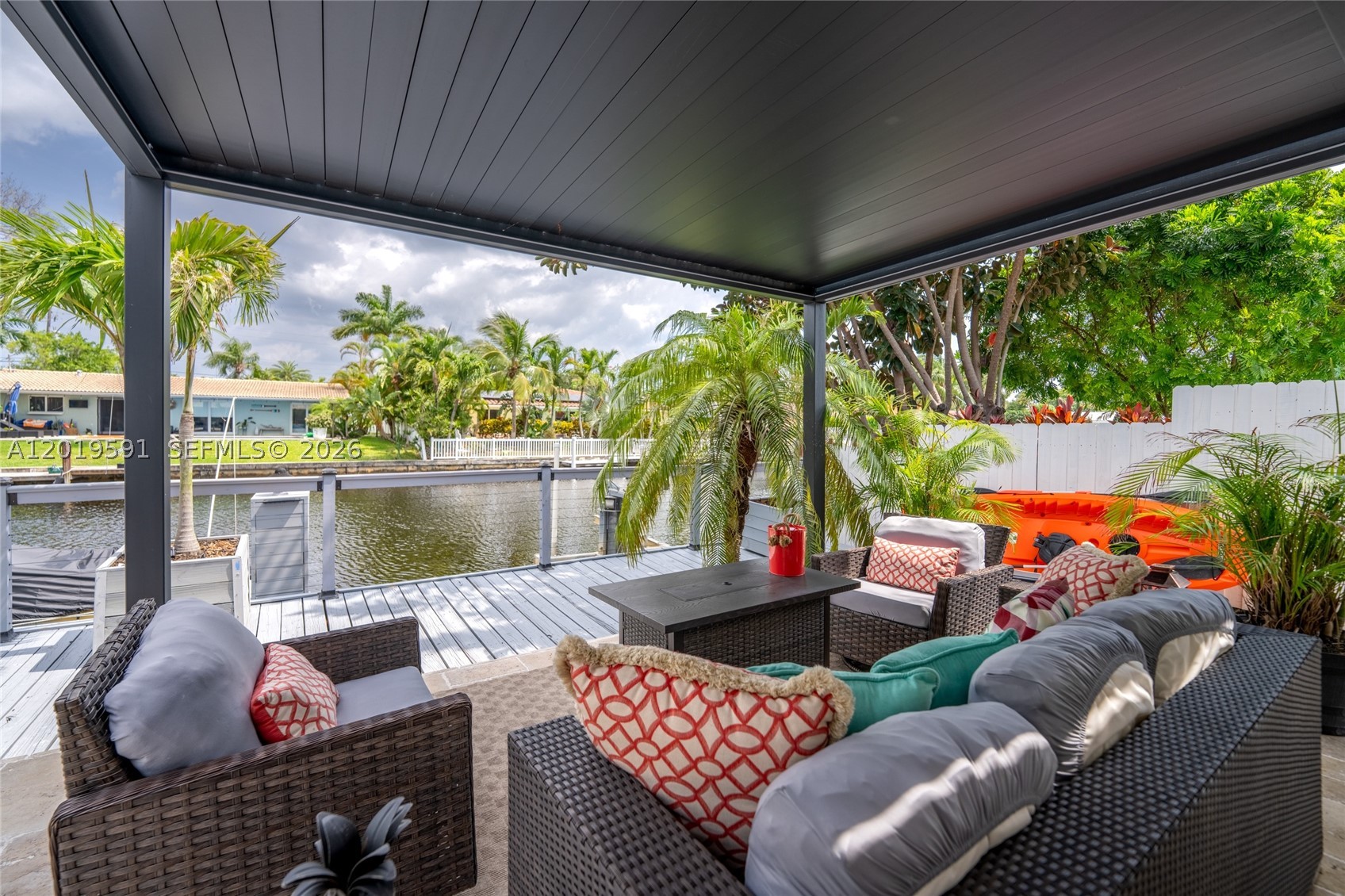 1465 NE 53rd St, Fort Lauderdale FL 33334