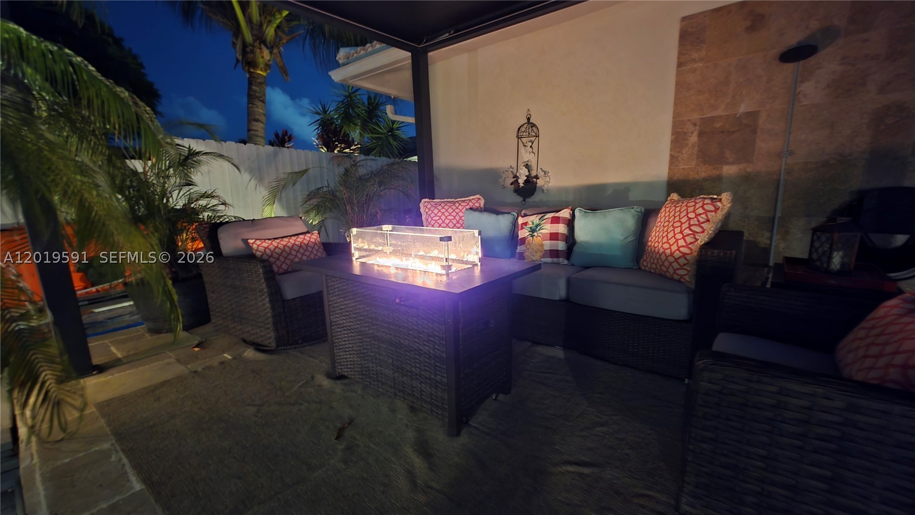 1465 NE 53rd St, Fort Lauderdale FL 33334