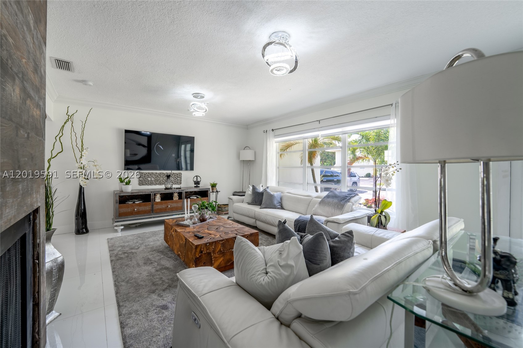 1465 NE 53rd St, Fort Lauderdale FL 33334