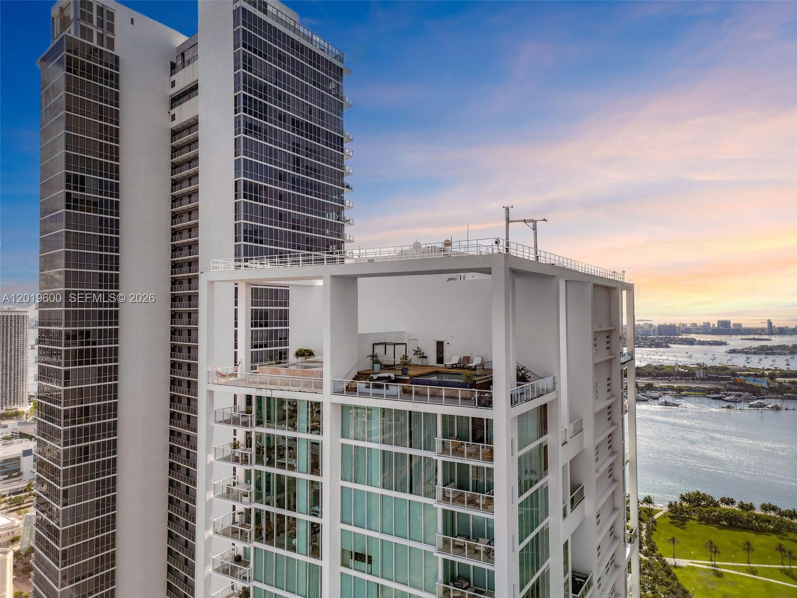 1040 Biscayne Blvd #4607, Miami FL 33132