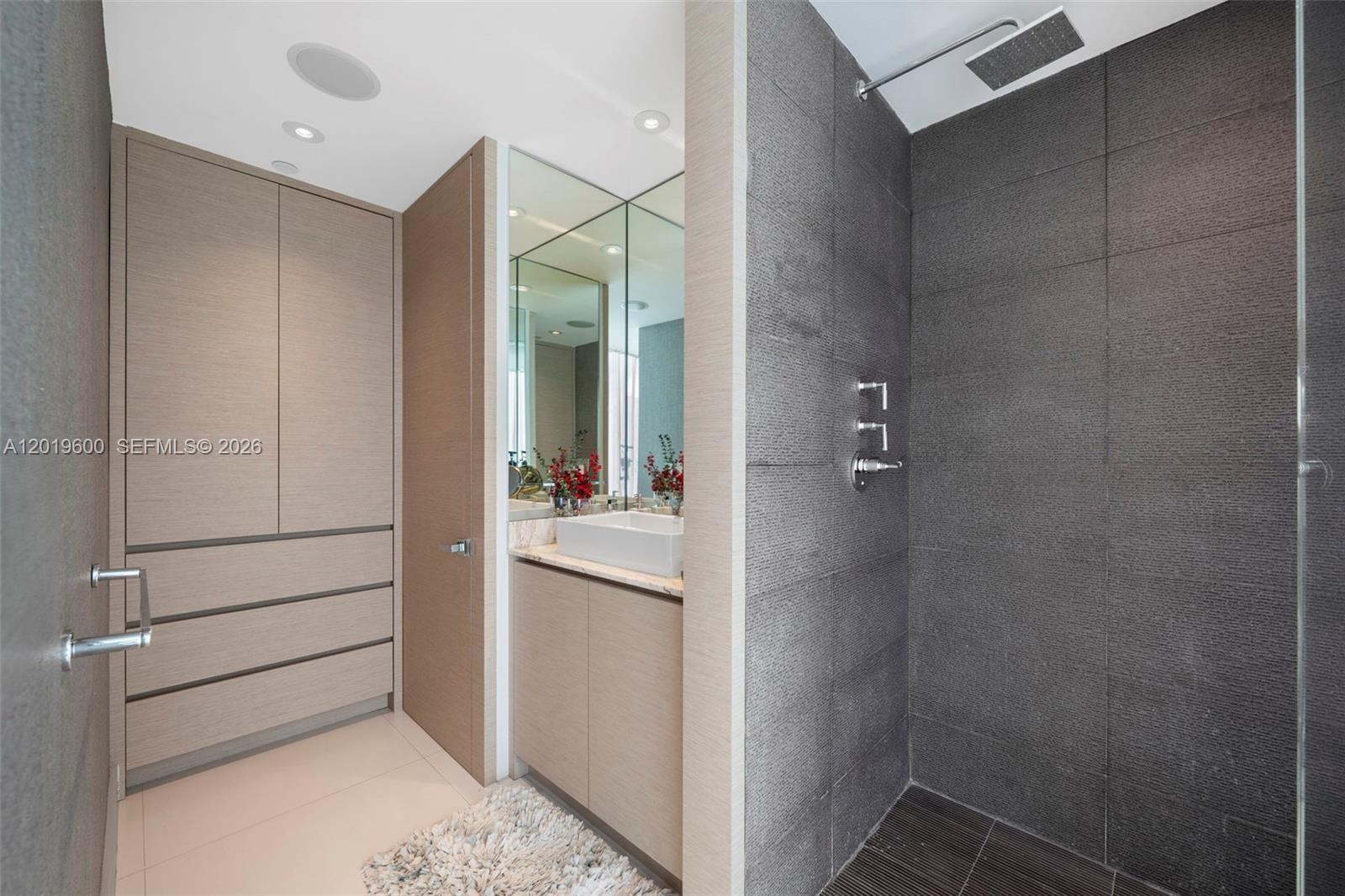 1040 Biscayne Blvd #4607, Miami FL 33132