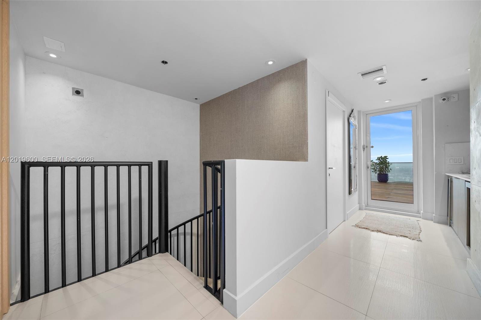 1040 Biscayne Blvd #4607, Miami FL 33132