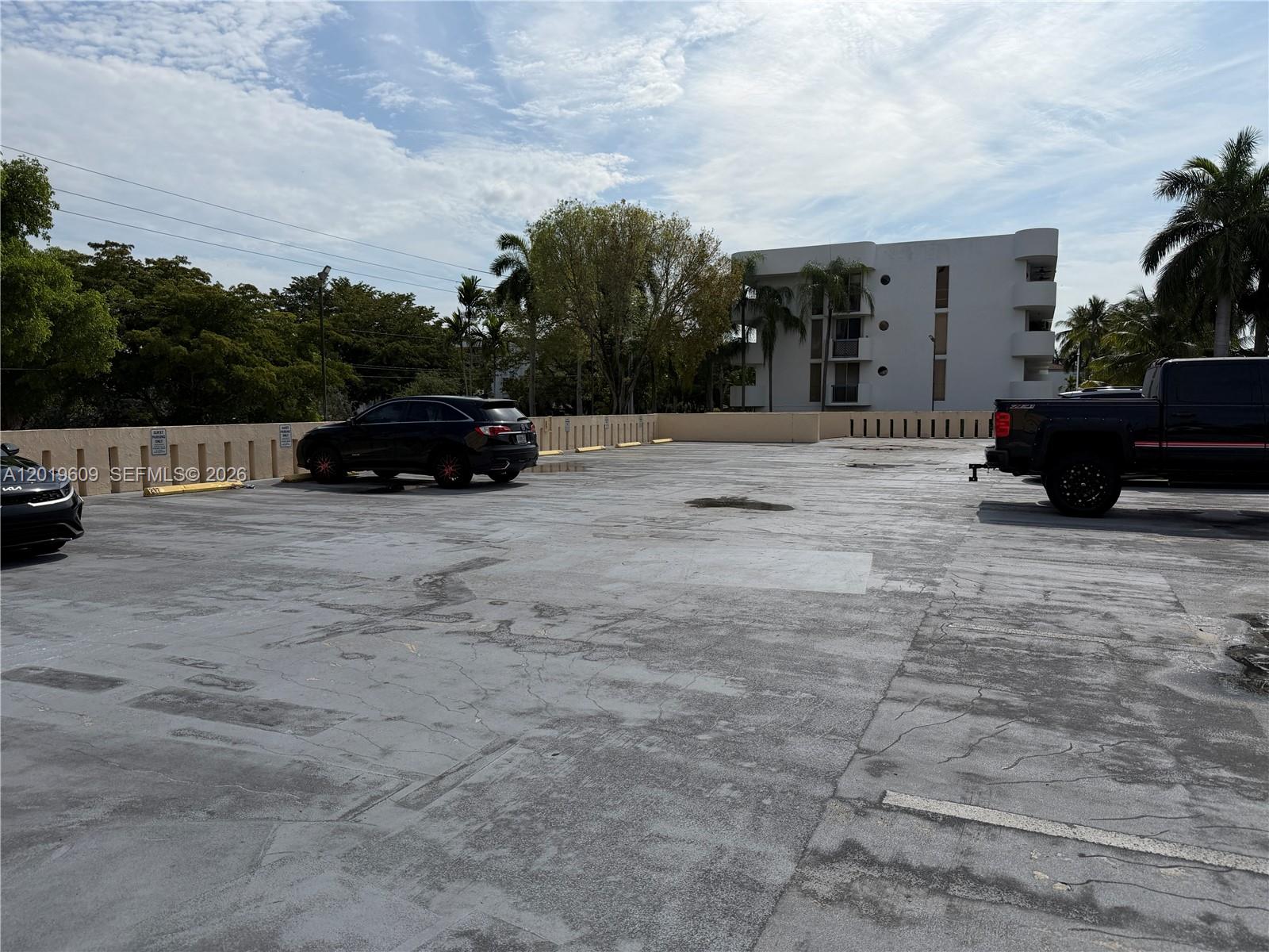 2350 NE 135th St #1110, North Miami FL 33181