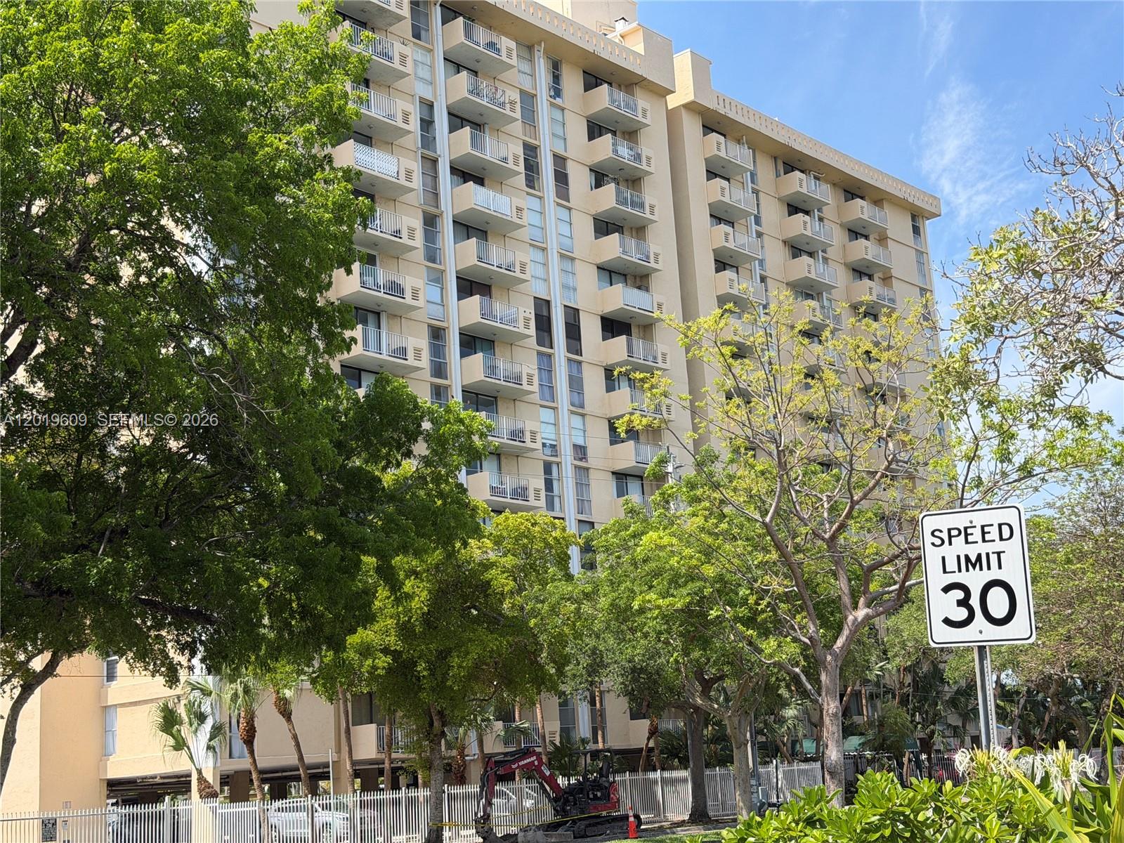 2350 NE 135th St #1110, North Miami FL 33181