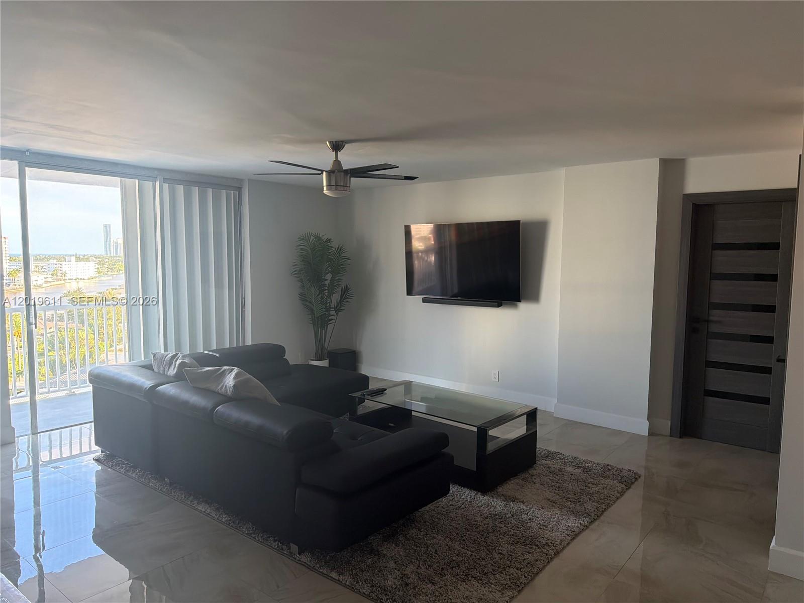 137 Golden Isles Dr #1006, Hallandale Beach FL 33009