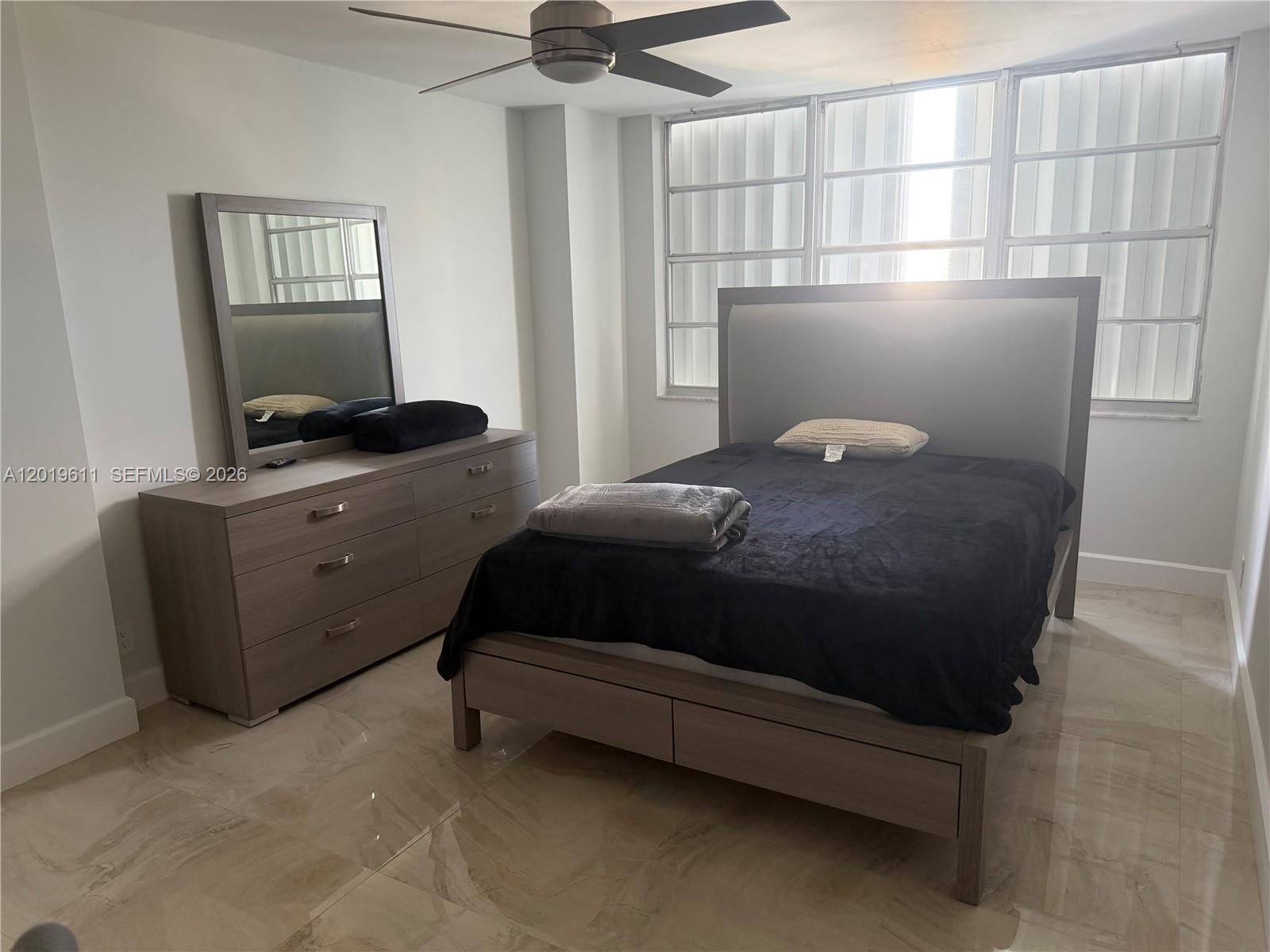 137 Golden Isles Dr #1006, Hallandale Beach FL 33009