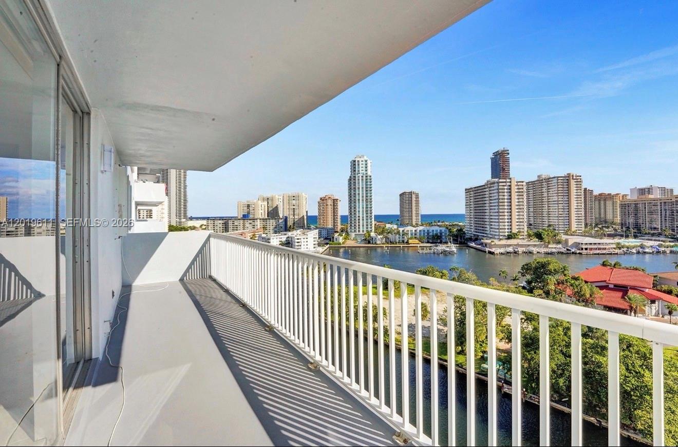 137 Golden Isles Dr #1006, Hallandale Beach FL 33009