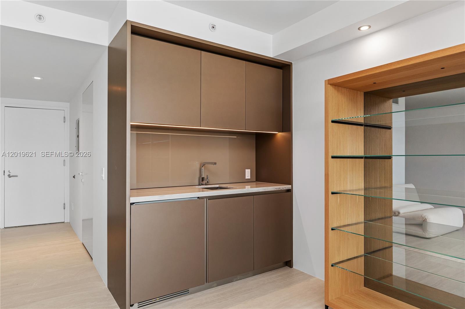 18975 Collins Ave #2202/C-1, Sunny Isles Beach FL 33160