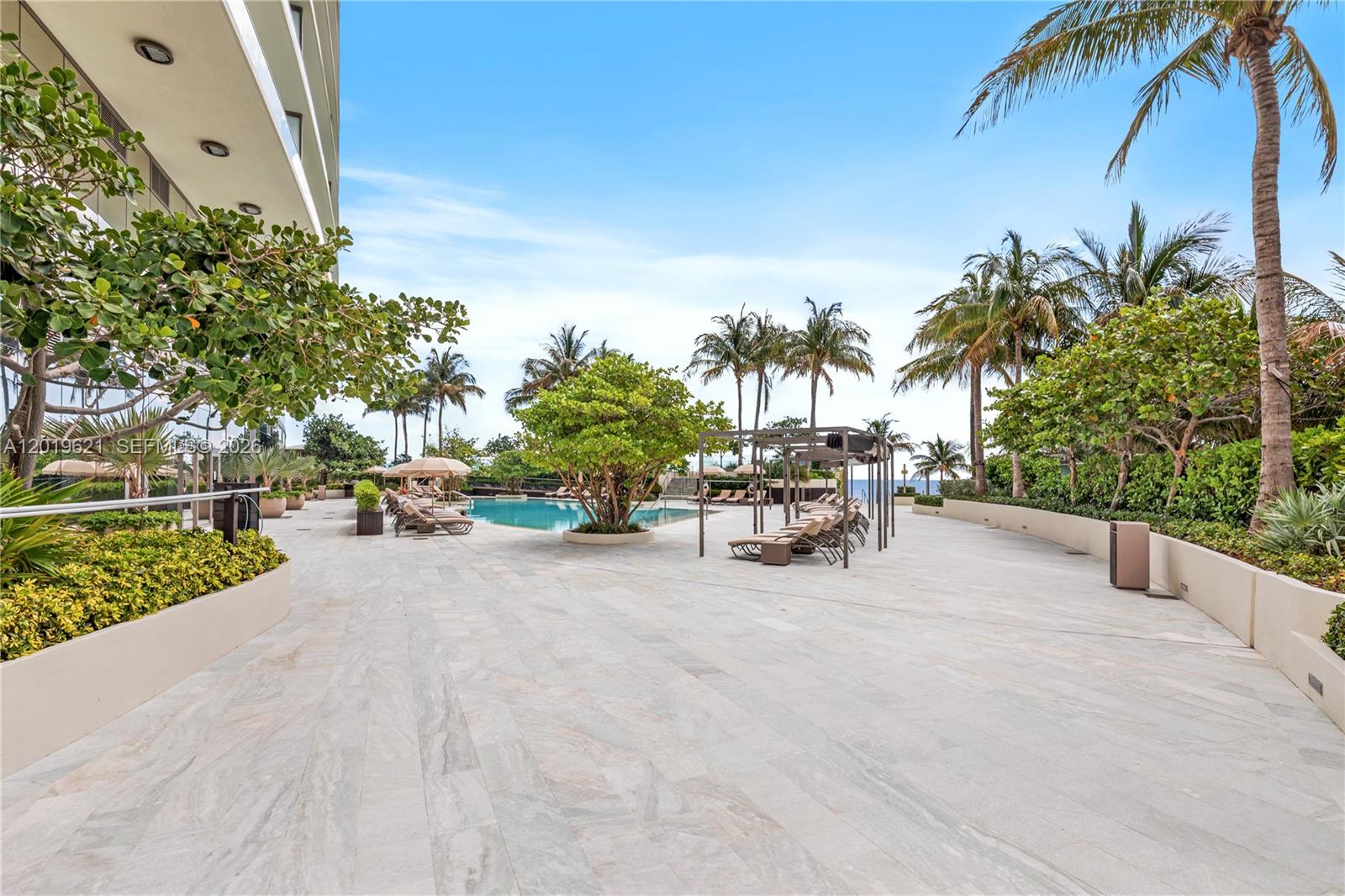 18975 Collins Ave #2202/C-1, Sunny Isles Beach FL 33160