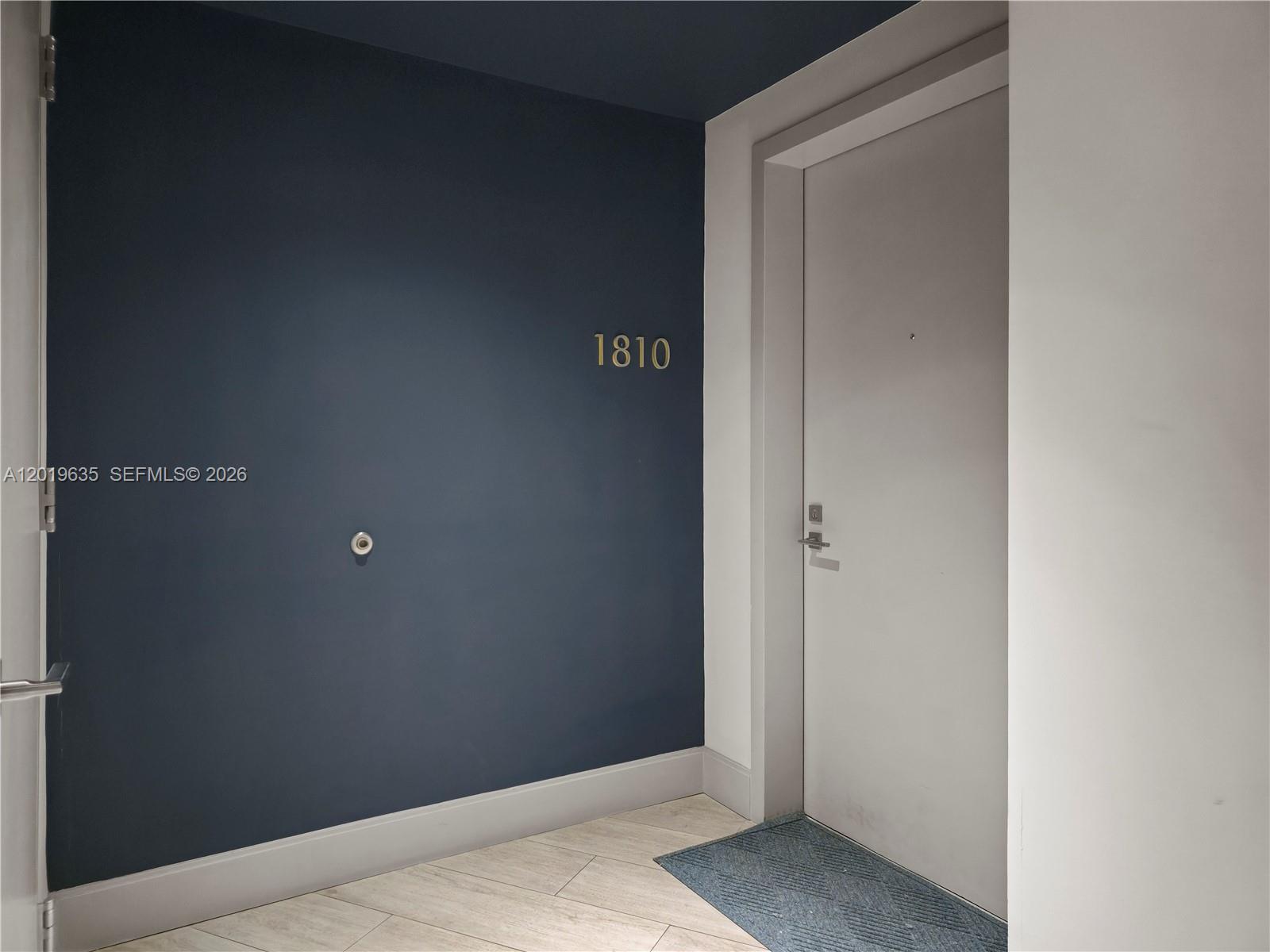 55 SW 9th St #1810, Miami FL 33130