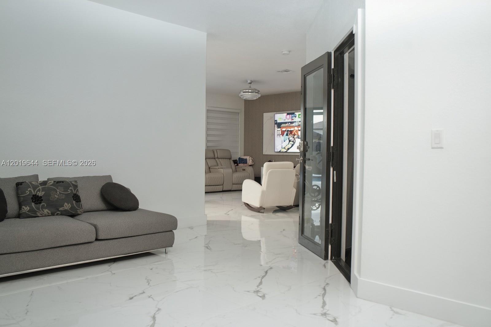 4180 NE 21st St, Homestead FL 33033