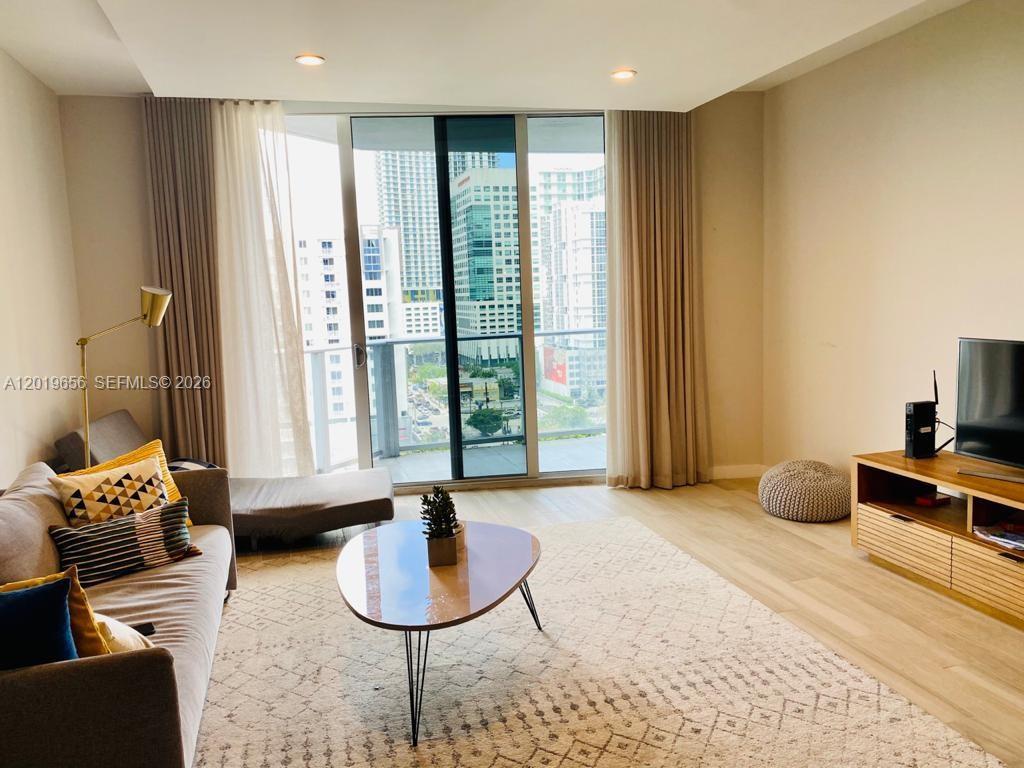 1010 SW 2nd Ave #1105, Miami FL 33130