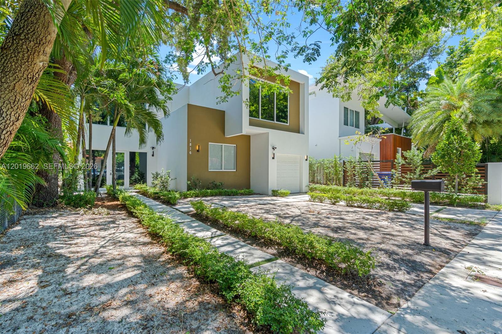 1816 SW 23rd St, Miami FL 33145
