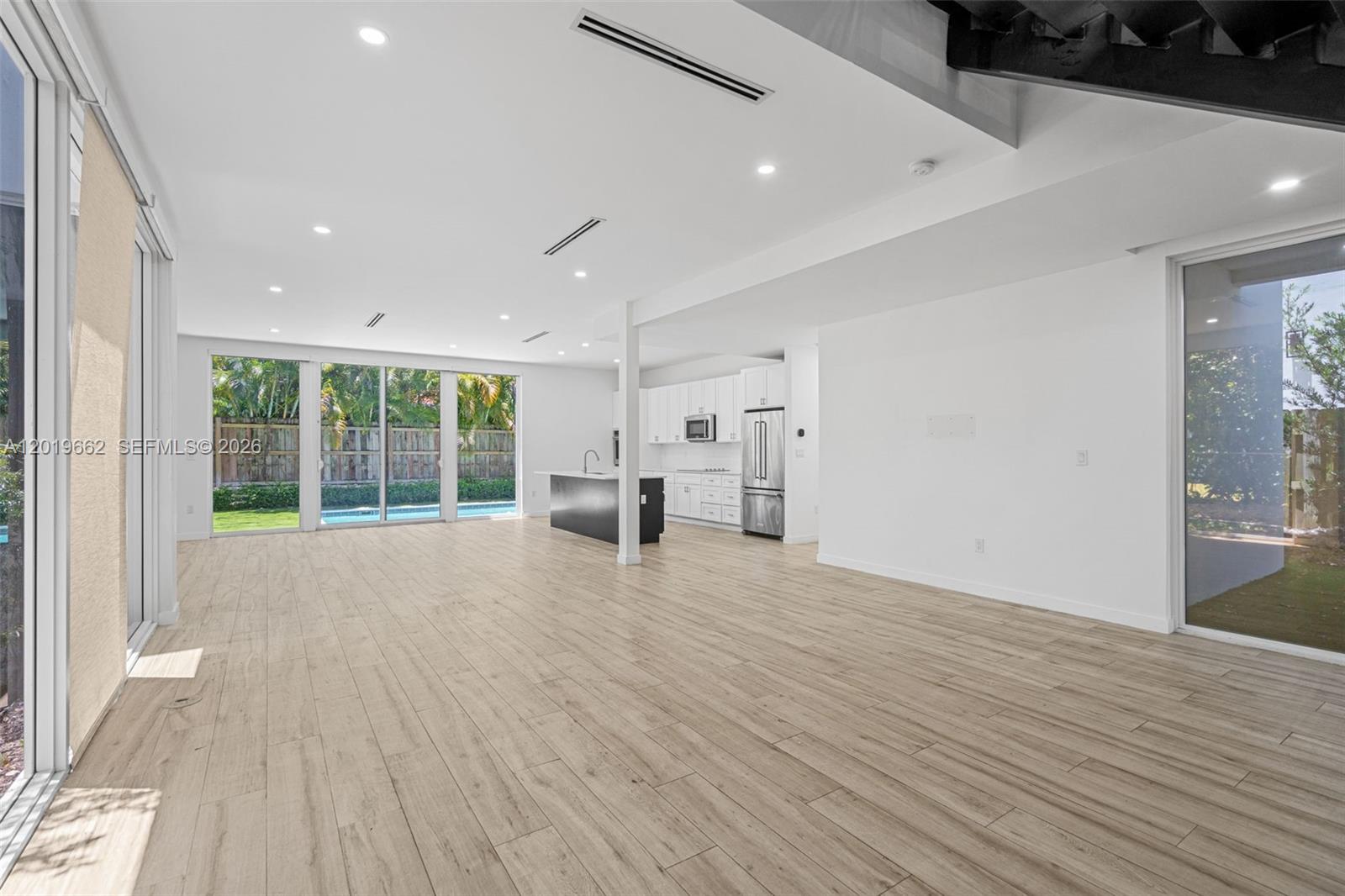 1816 SW 23rd St, Miami FL 33145