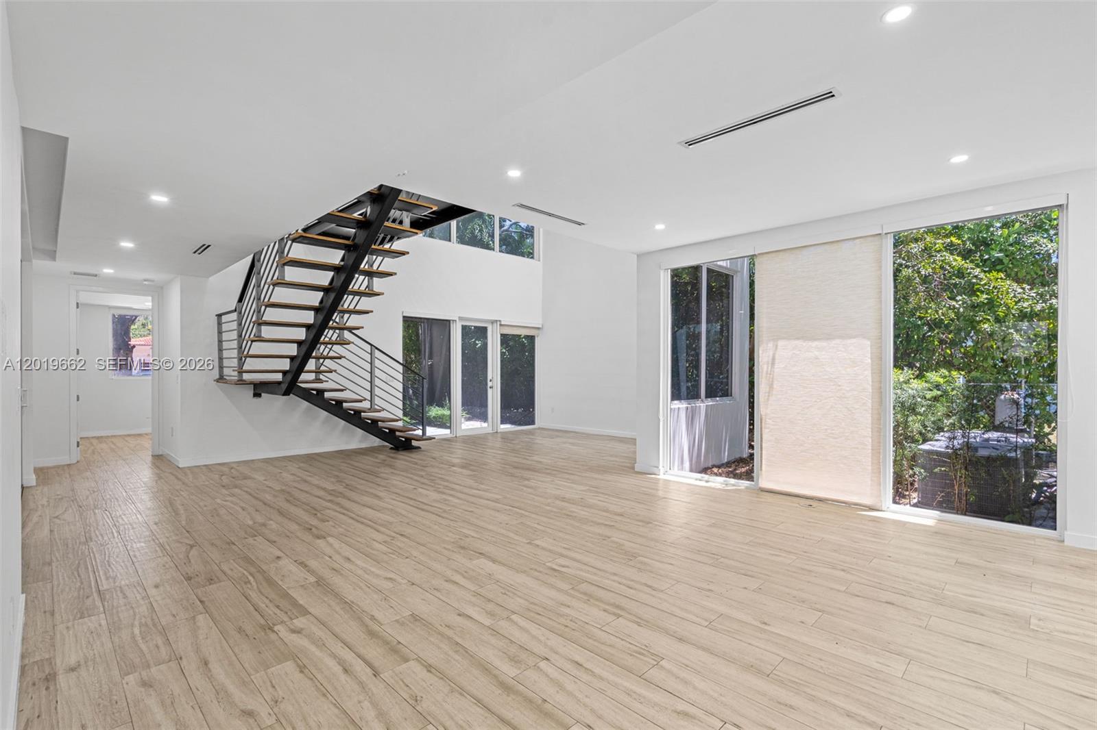 1816 SW 23rd St, Miami FL 33145