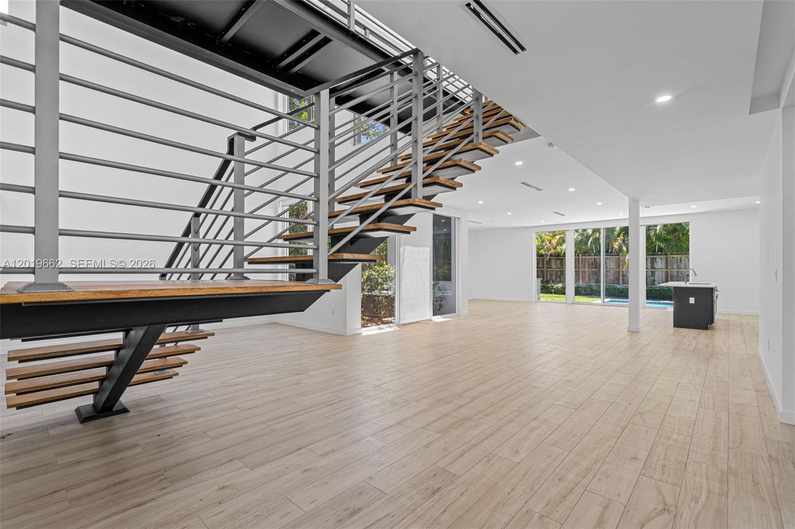 1816 SW 23rd St, Miami FL 33145
