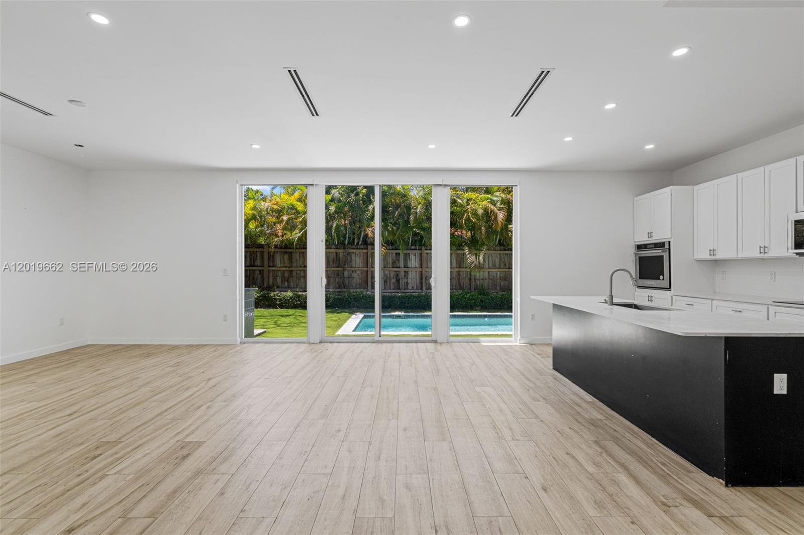 1816 SW 23rd St, Miami FL 33145