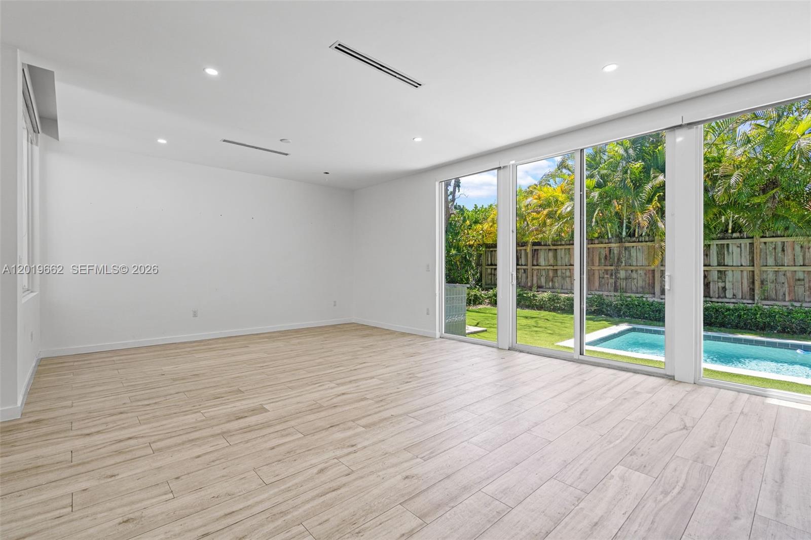 1816 SW 23rd St, Miami FL 33145