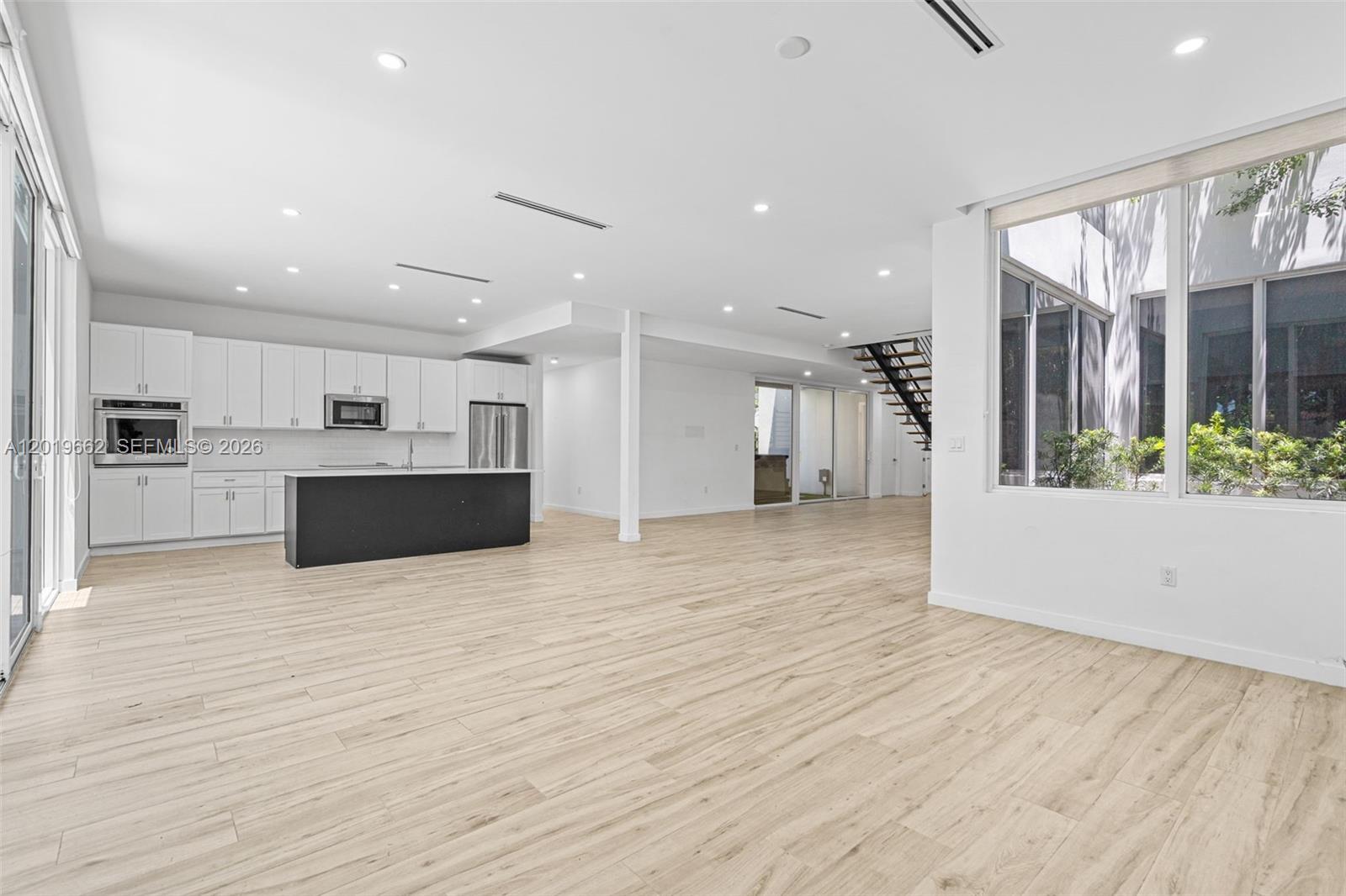 1816 SW 23rd St, Miami FL 33145