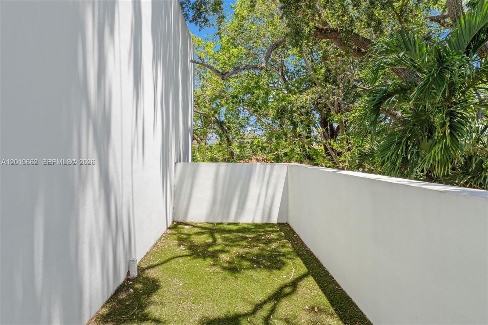 1816 SW 23rd St, Miami FL 33145