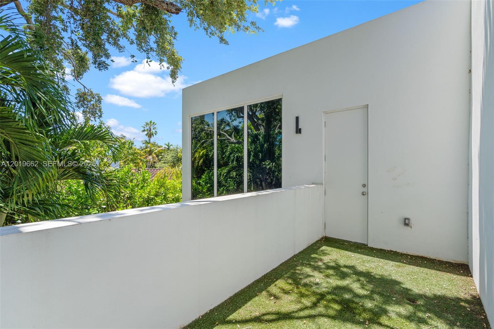 1816 SW 23rd St, Miami FL 33145