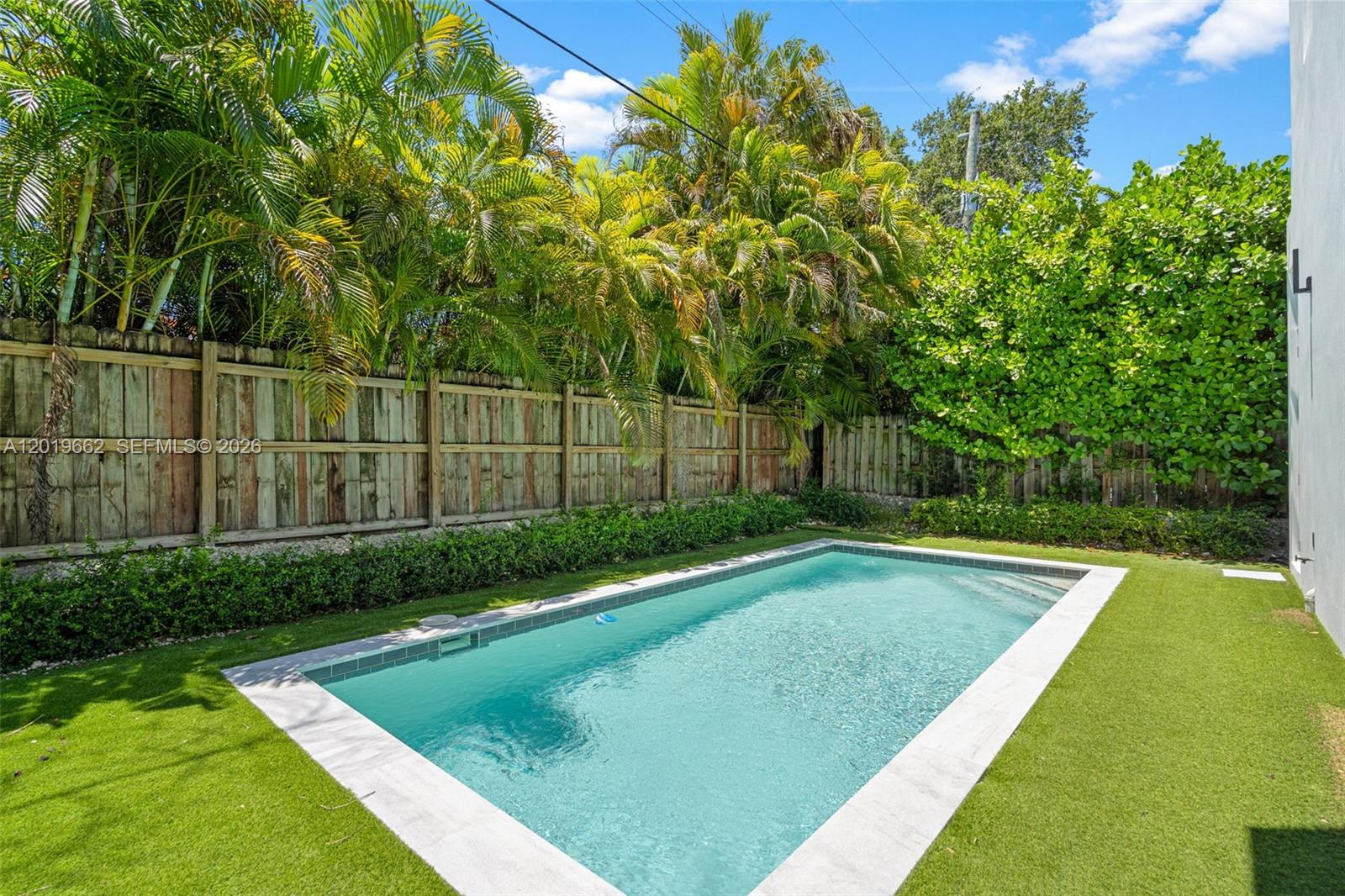 1816 SW 23rd St, Miami FL 33145
