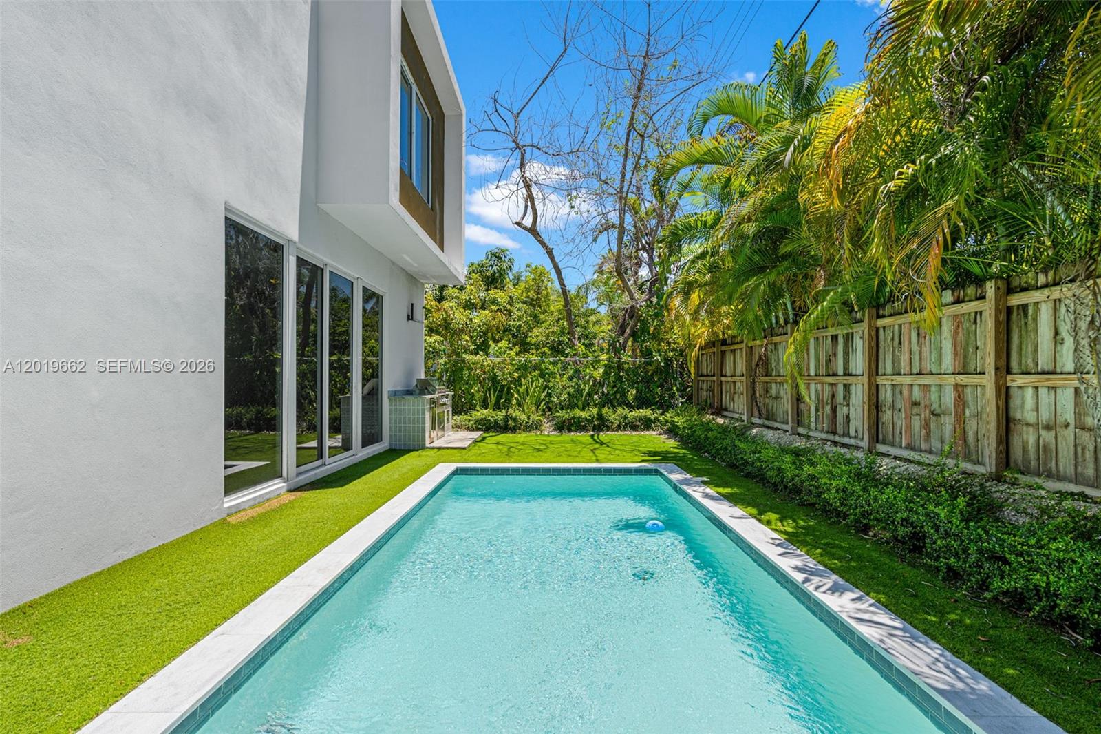 1816 SW 23rd St, Miami FL 33145