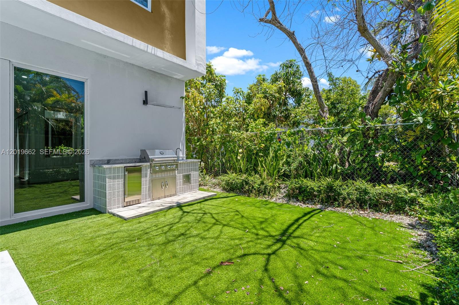 1816 SW 23rd St, Miami FL 33145