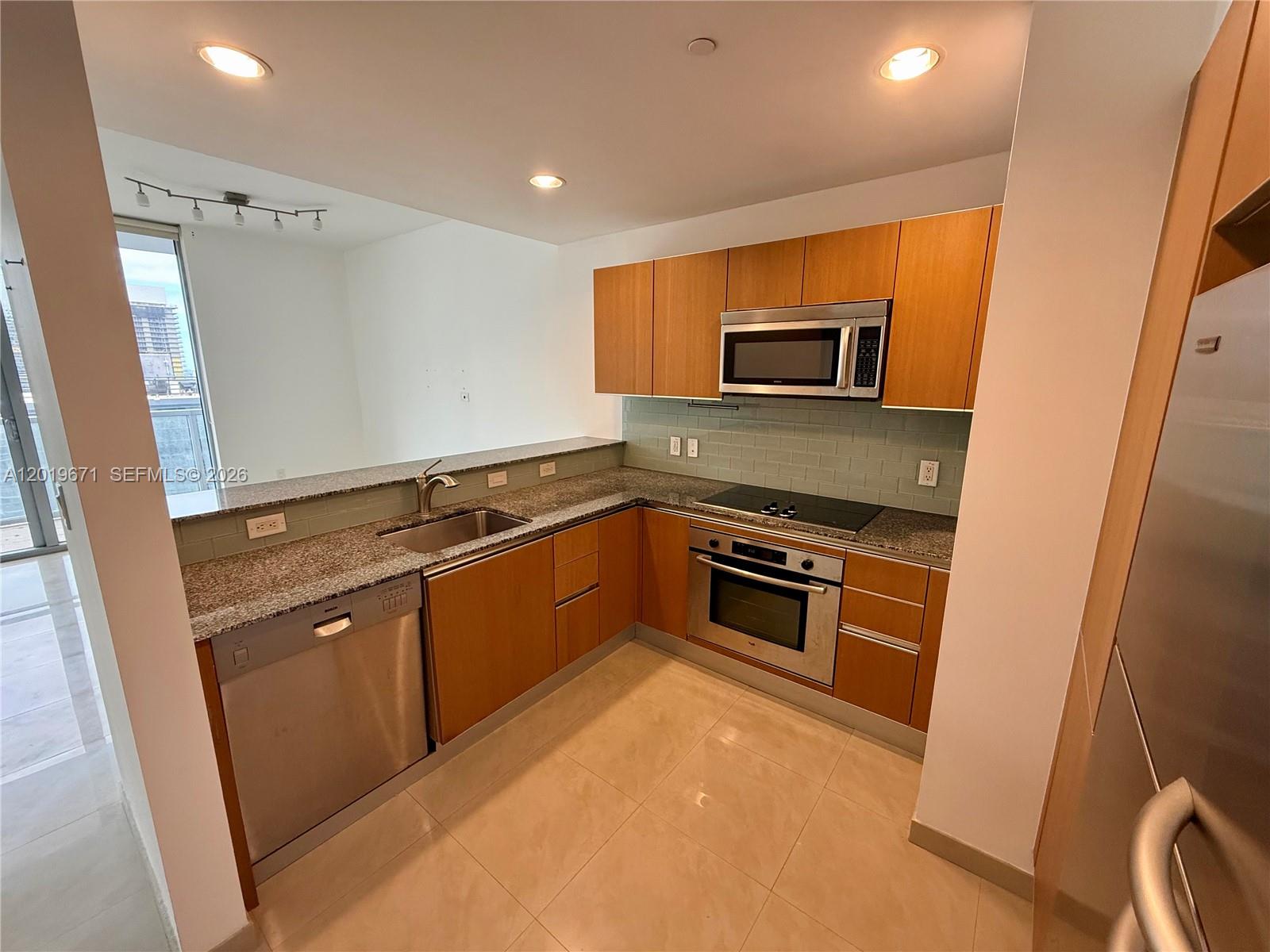 1060 Brickell Ave #2409, Miami FL 33131