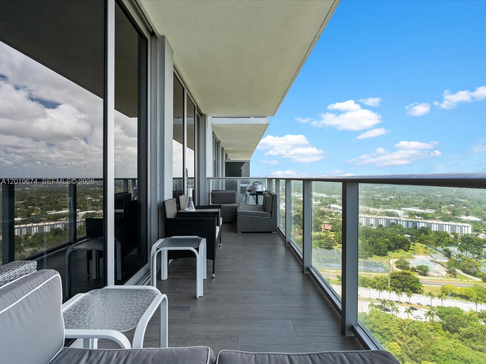 16385 Biscayne Blvd #3103, North Miami Beach FL 33160