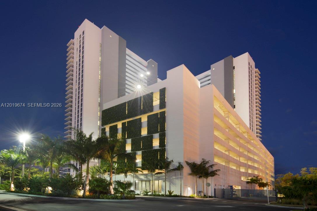 16385 Biscayne Blvd #3103, North Miami Beach FL 33160