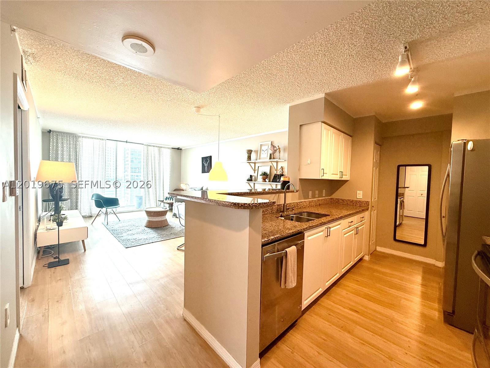 1155 Brickell Bay Dr #1205, Miami FL 33131