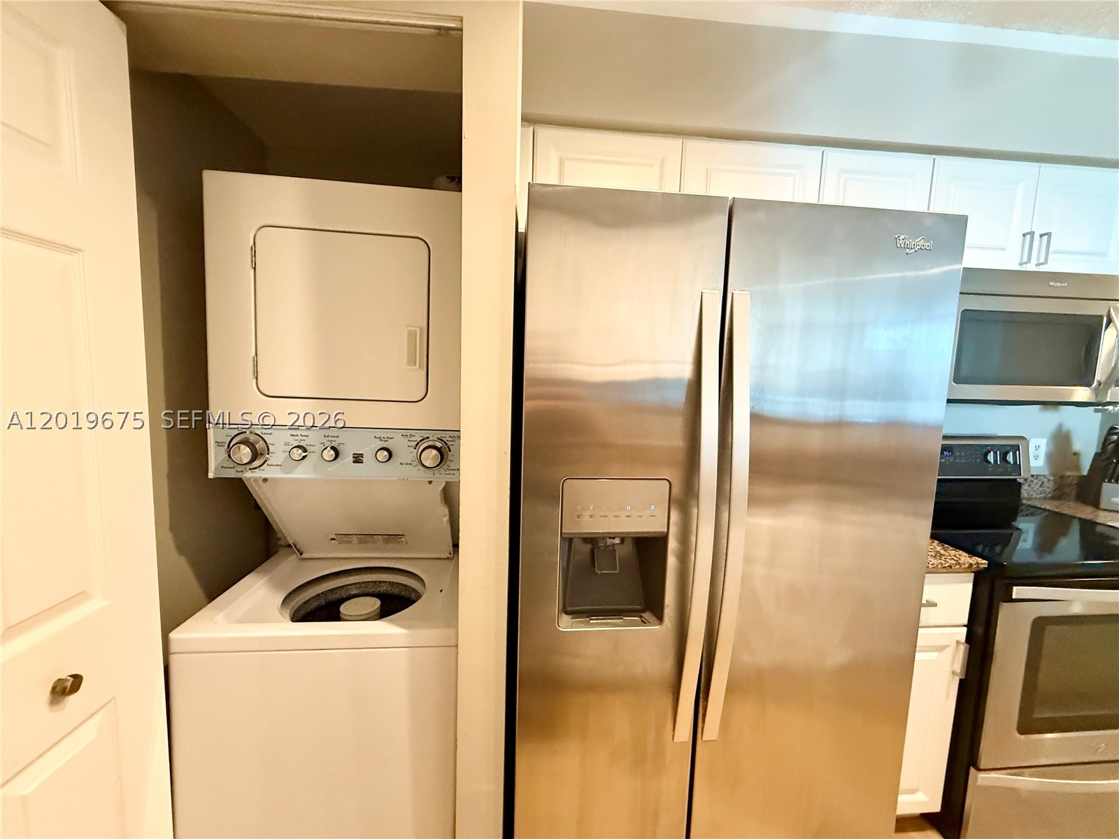1155 Brickell Bay Dr #1205, Miami FL 33131