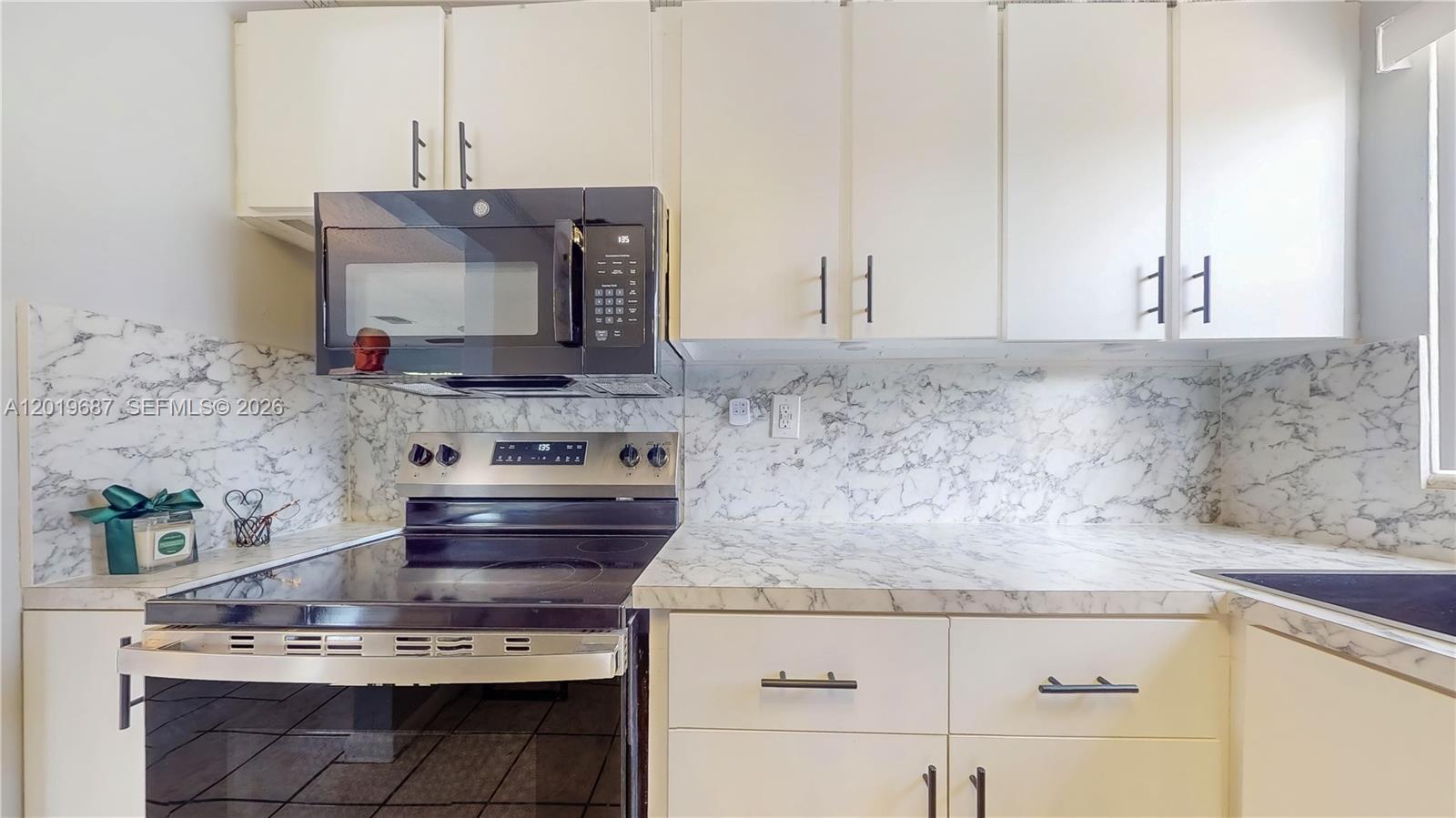 15502 SW 102nd Ave, Miami FL 33157