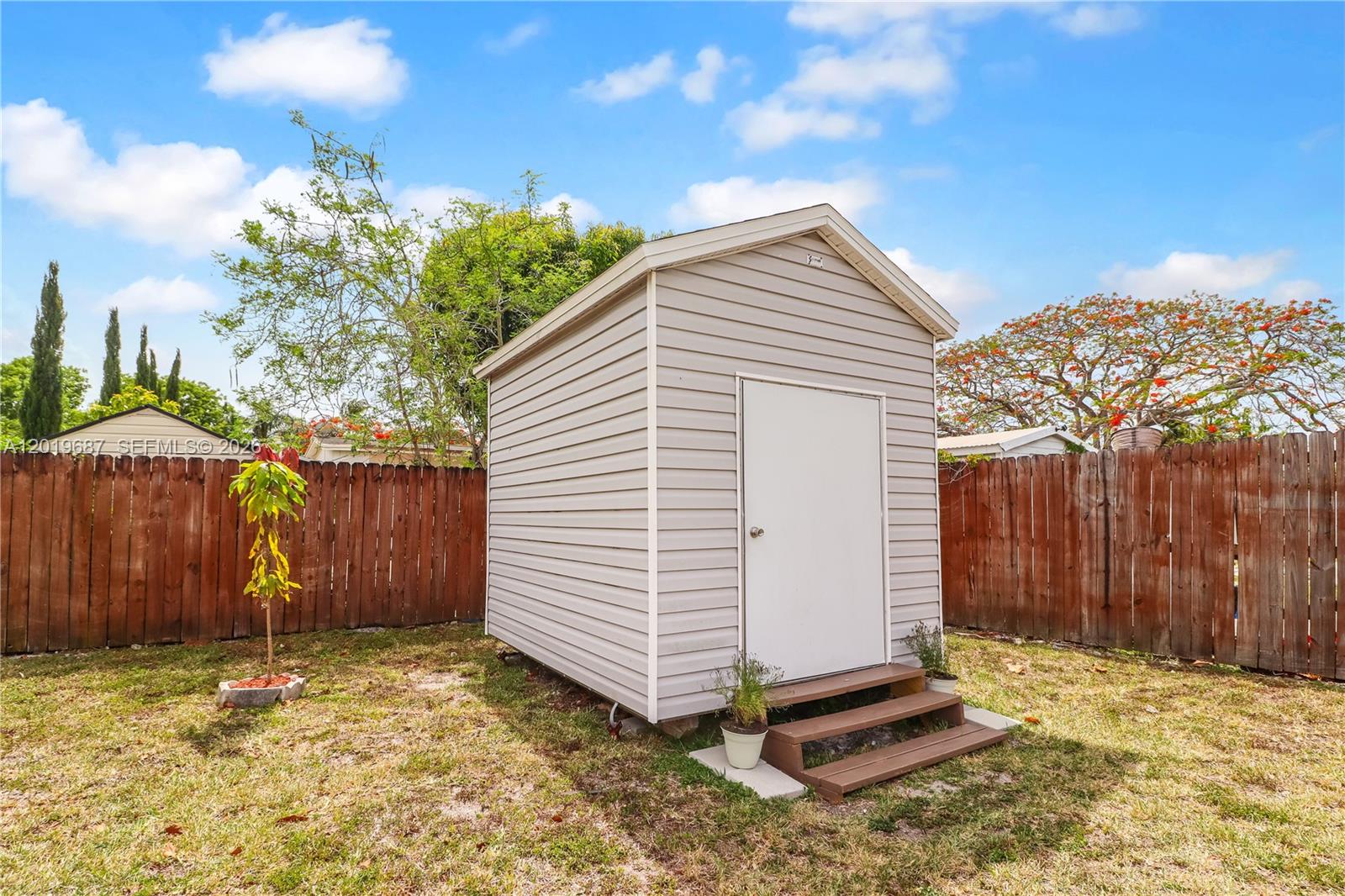 15502 SW 102nd Ave, Miami FL 33157