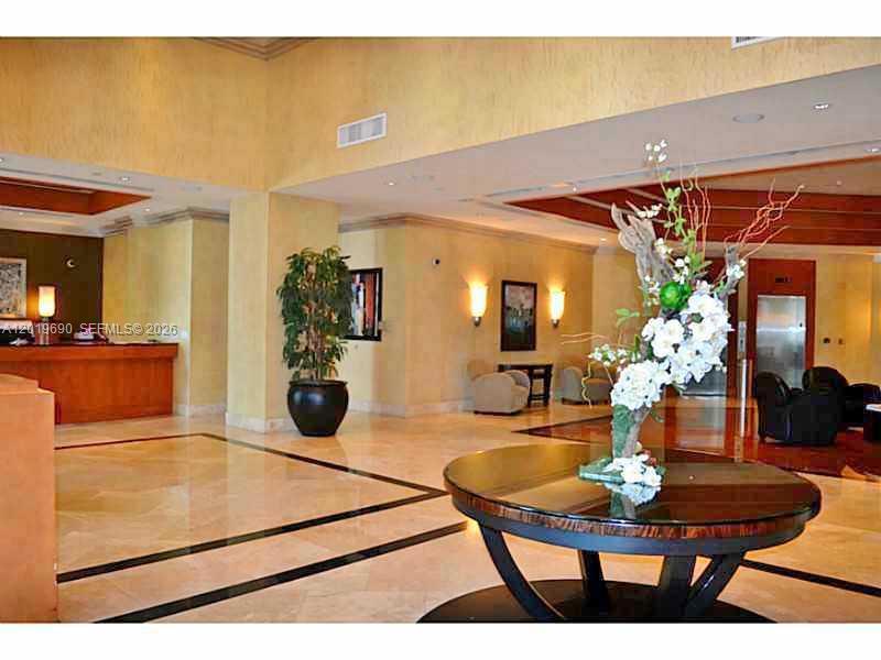 7900 Harbor Island Dr #1010, North Bay Village FL 33141