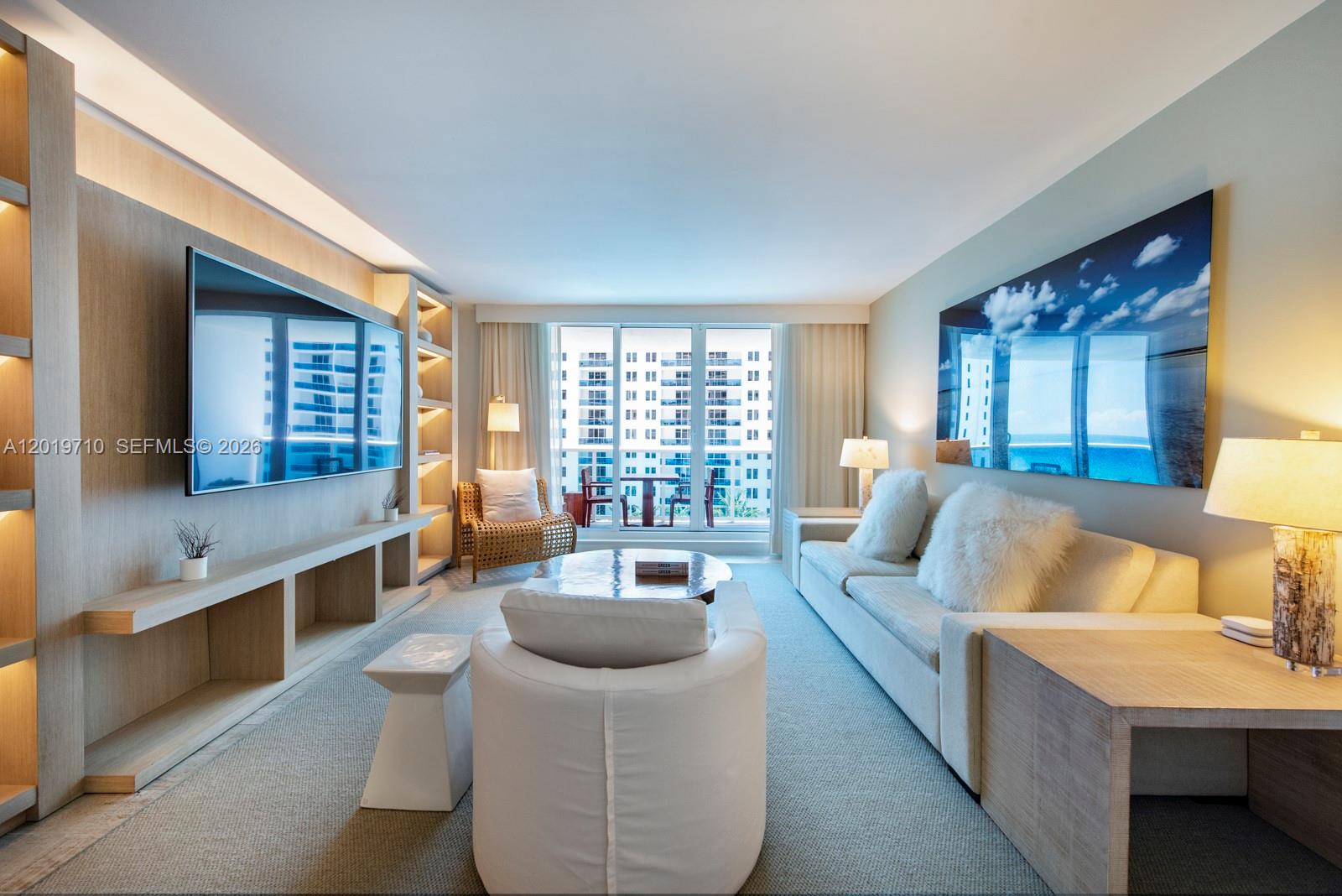 102 24th St #1012, Miami Beach FL 33139