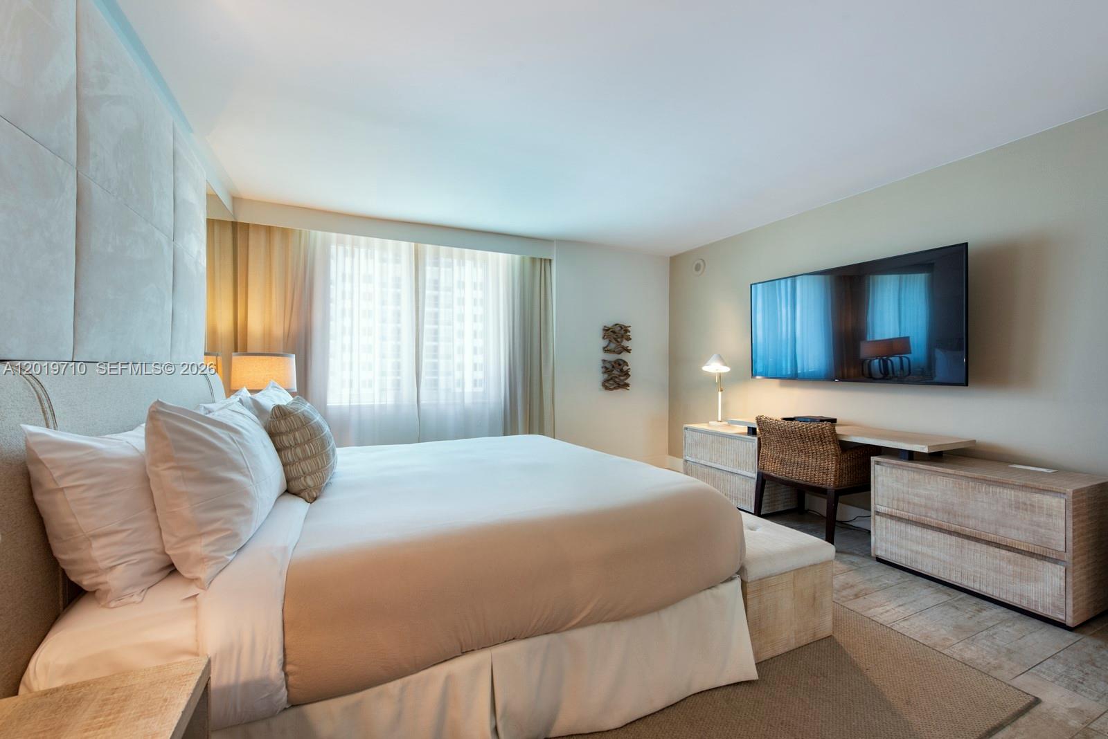 102 24th St #1012, Miami Beach FL 33139