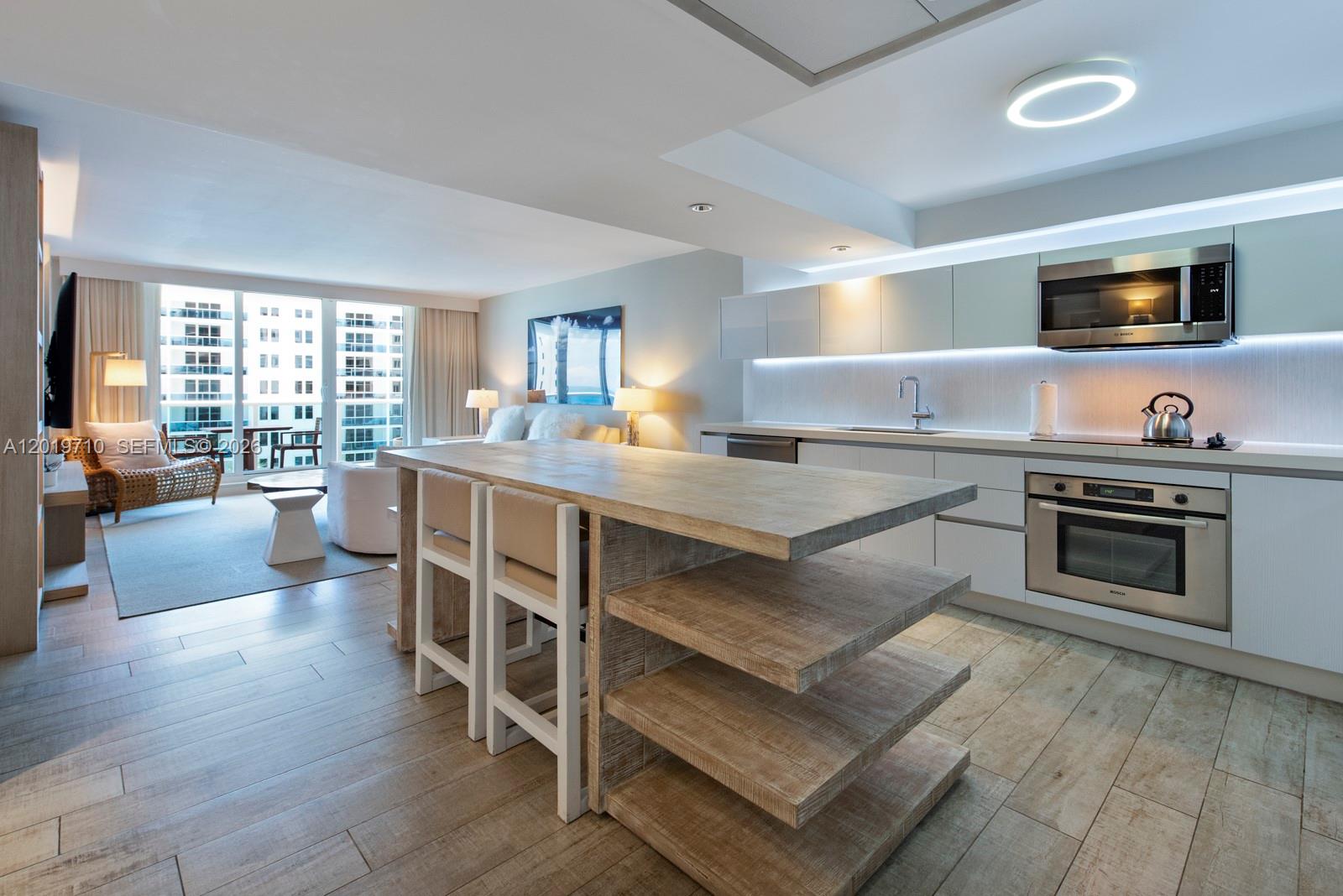 102 24th St #1012, Miami Beach FL 33139